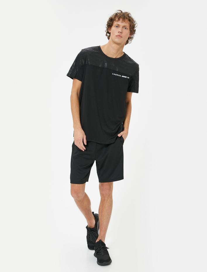  Slogan Baskılı Kamuflaj Detaylı Bisiklet Yaka Kısa Kollu Spor Tişört