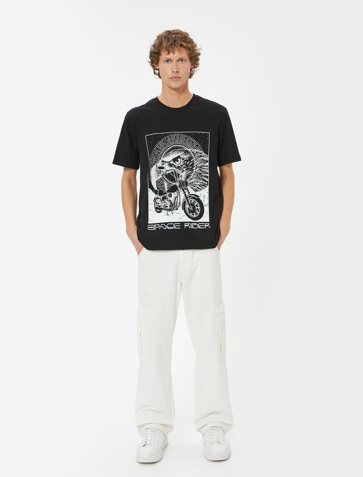  Kısa Kollu Bisiklet Yaka Pamuklu Baskılı Tişört