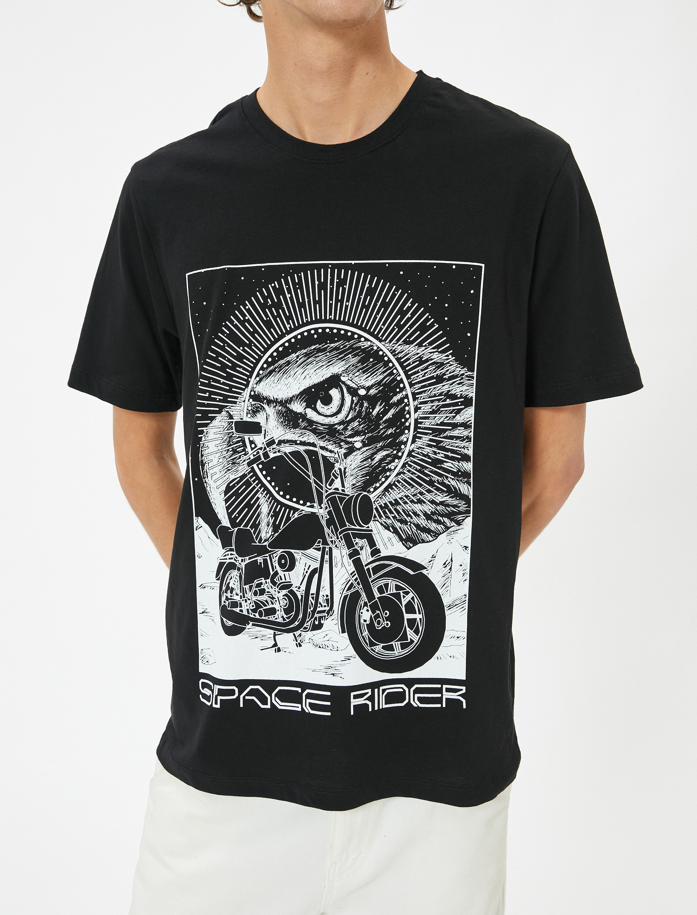   Kısa Kollu Bisiklet Yaka Pamuklu Baskılı Tişört