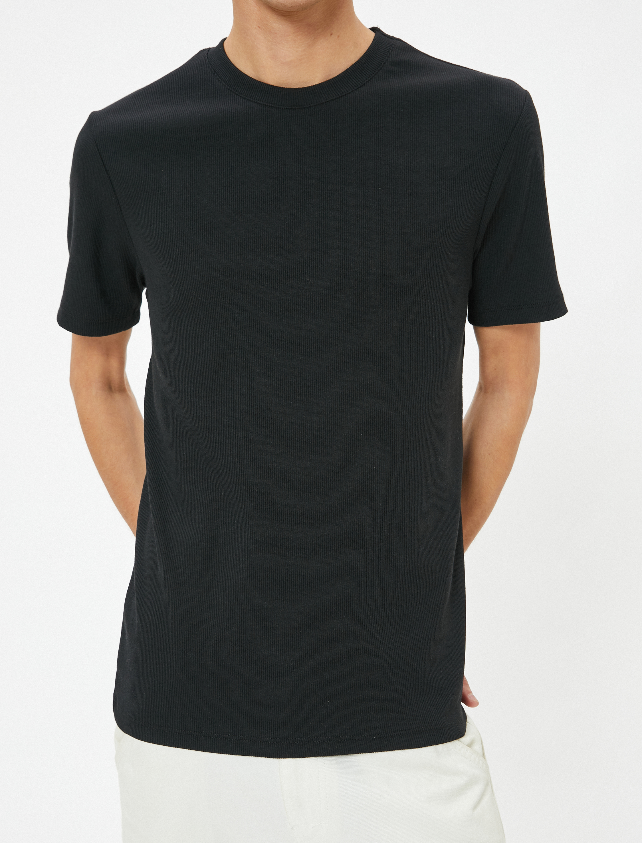   Basic Kısa Kollu Bisiklet Yaka Slim Fit Tişört