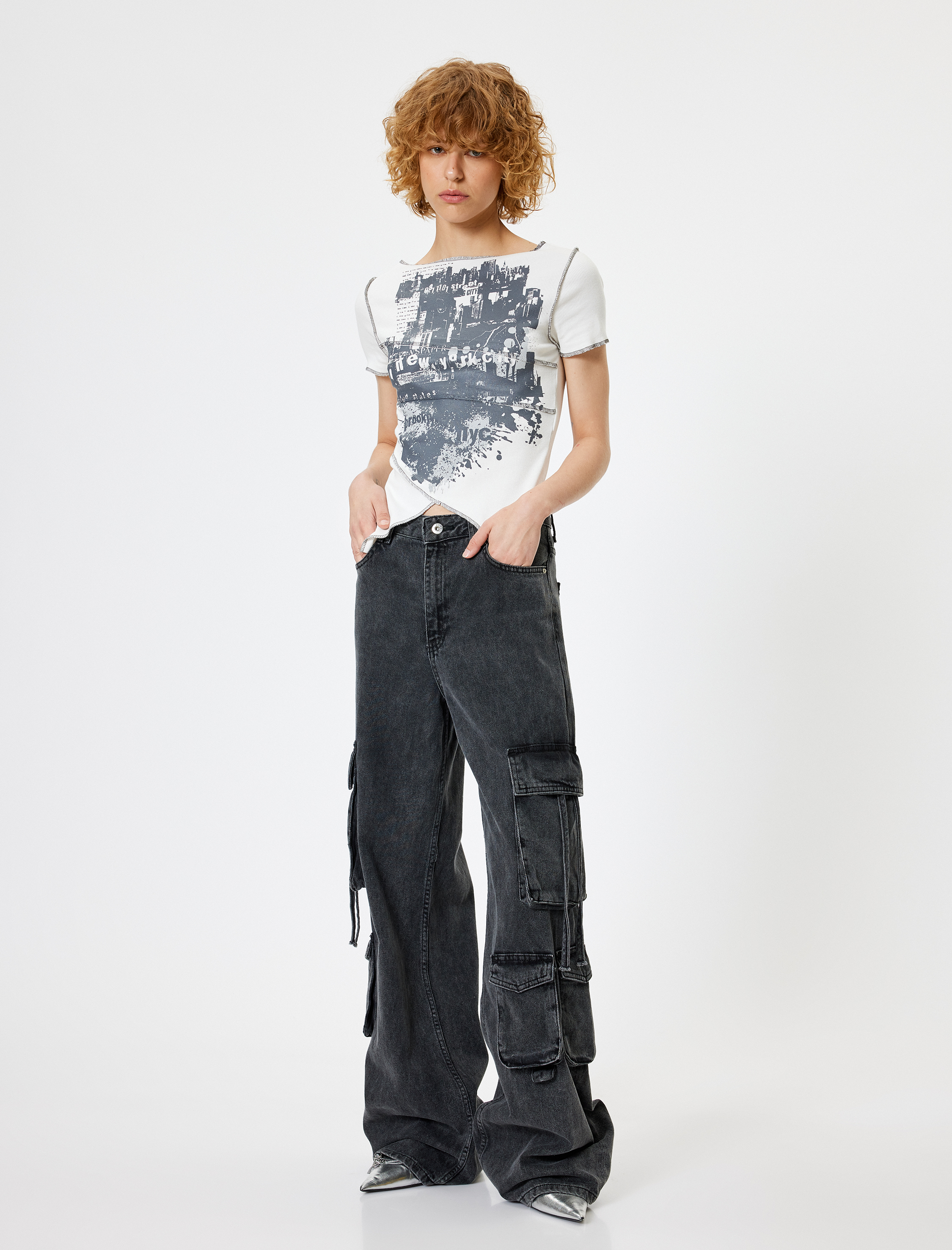   Baskılı Tişört Asimetrik Kesim Kaşkorse Bisiklet Yaka Kısa Kollu Slim Fit