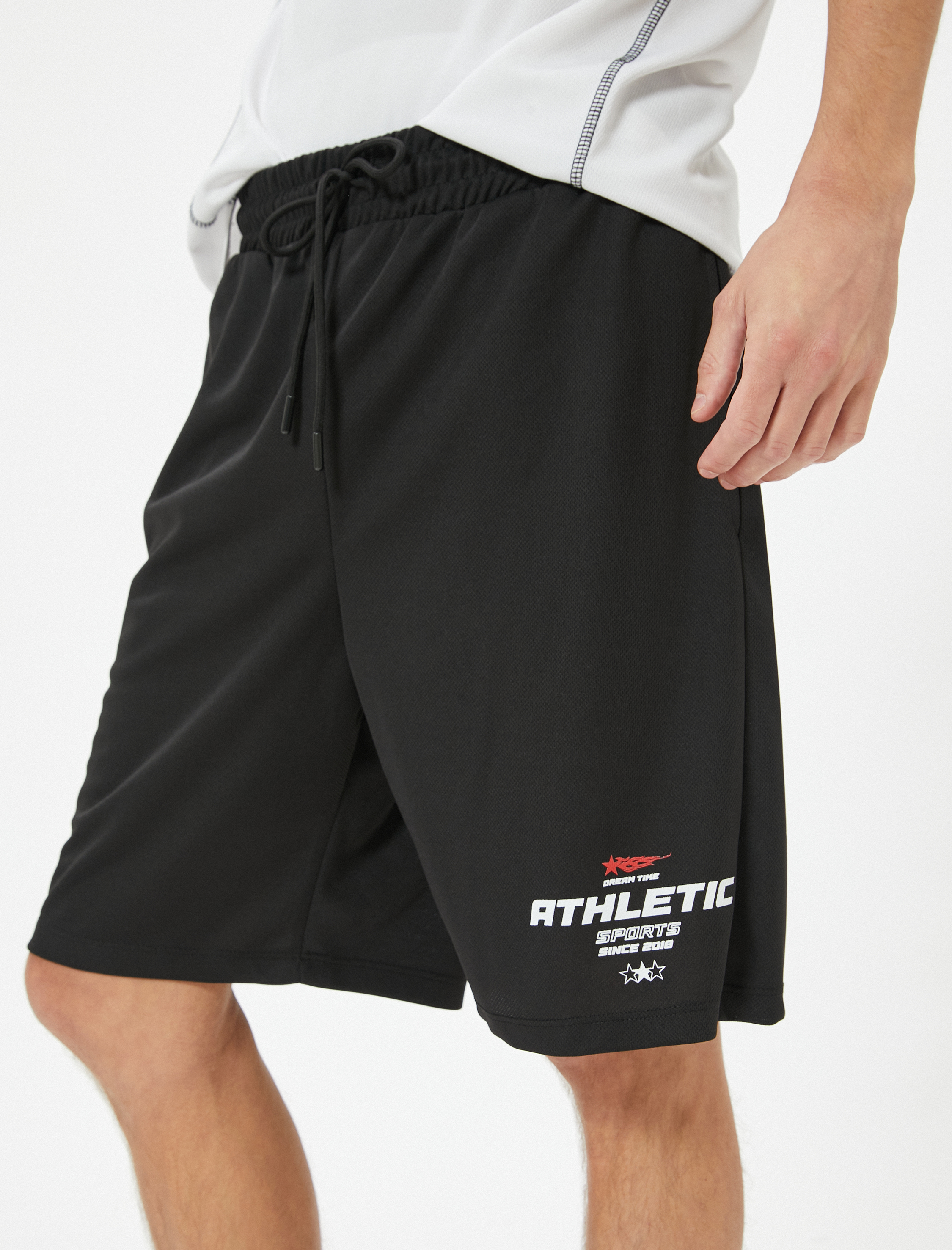   Spor Şort Slogan Baskılı Beli Bağcıklı Cep Detaylı