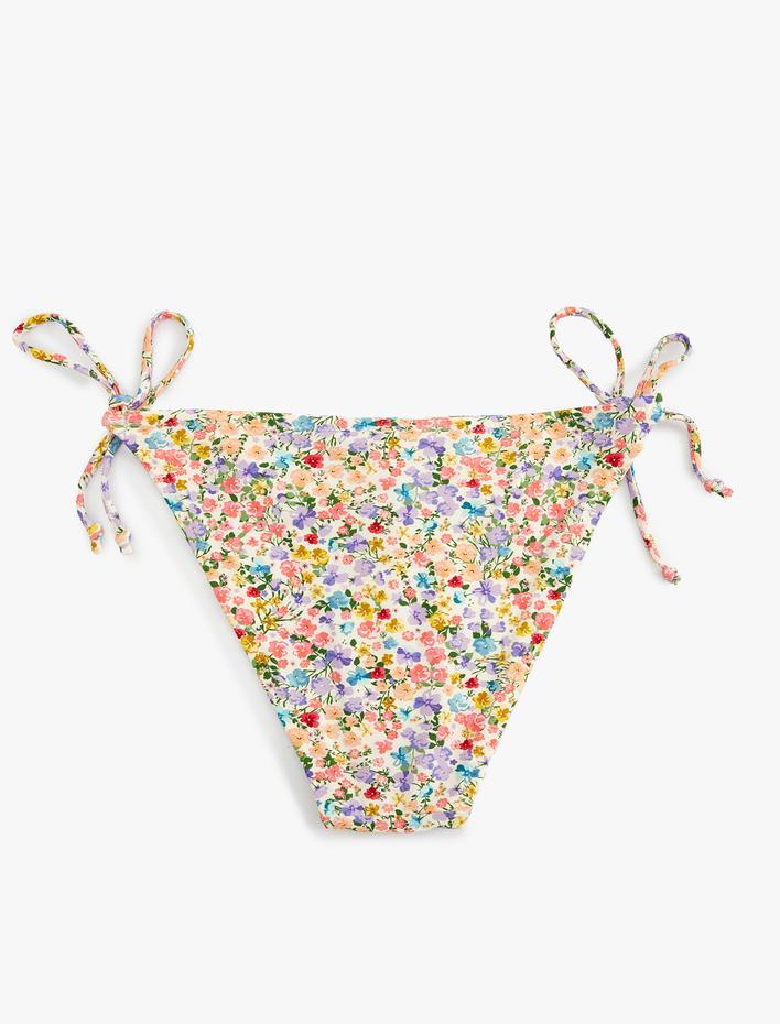  Koton X Sibil Çetinkaya - Çiçekli İpli Bikini Altı