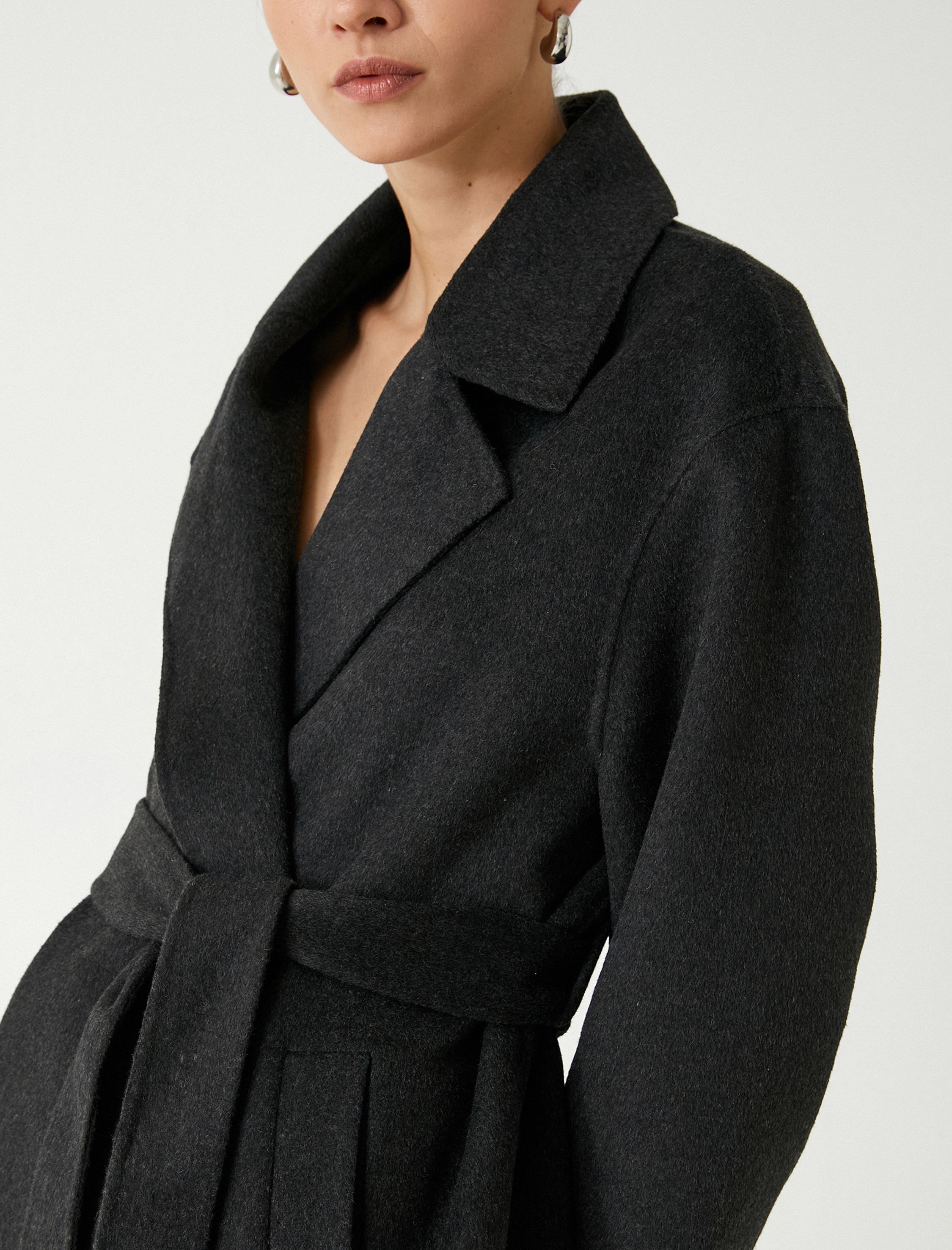   Uzun Kaşe Kaban Kemerli Cepli