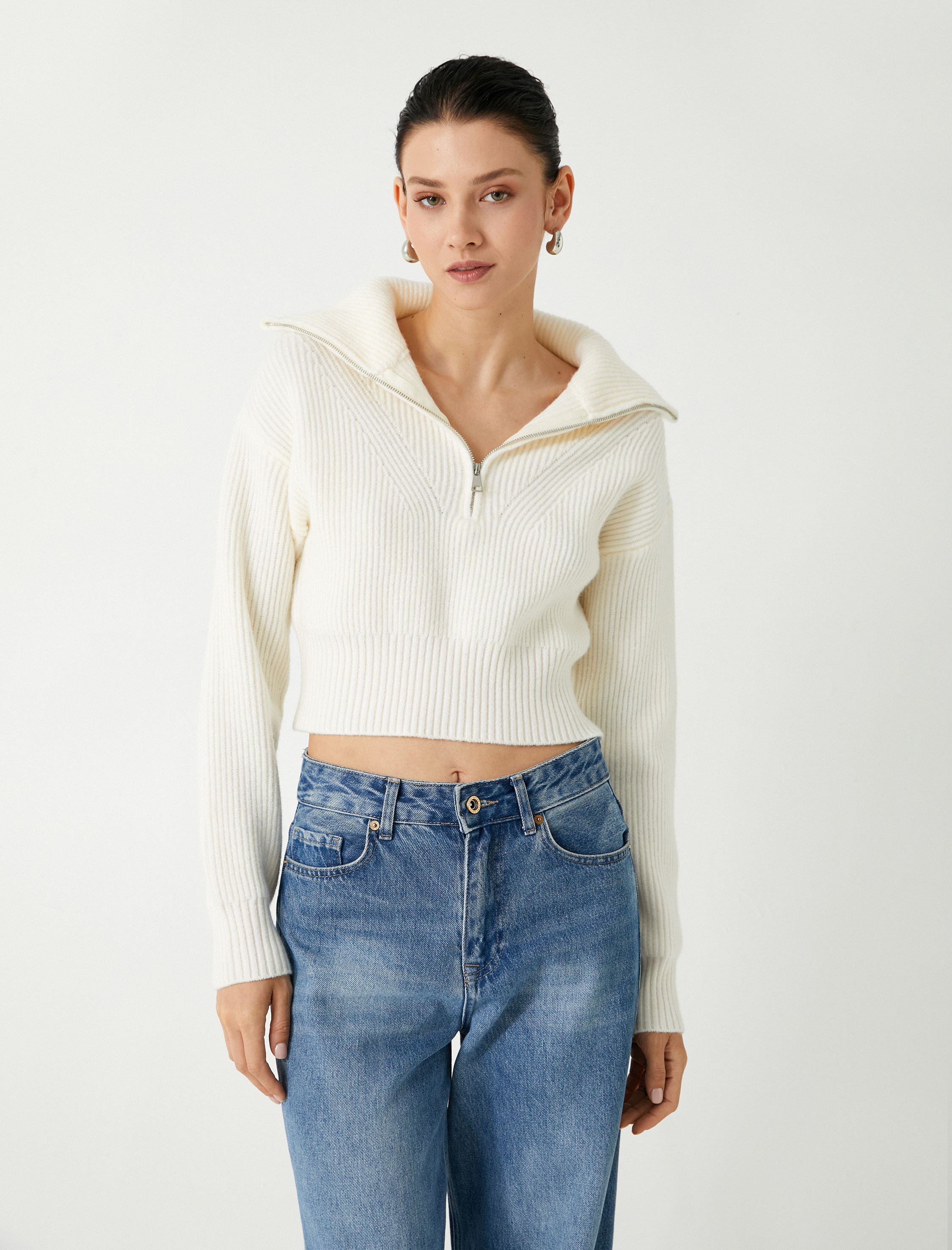   Yarım Fermuarlı Triko Kazak Dik Yaka Fitilli Yumuşak Dokulu Uzun Kollu