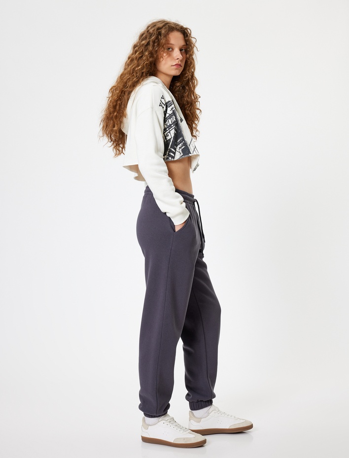  Şardonlu Jogger Eşofman Altı Beli Bağcıklı Cepli Standart Bel Rahat Kalıp