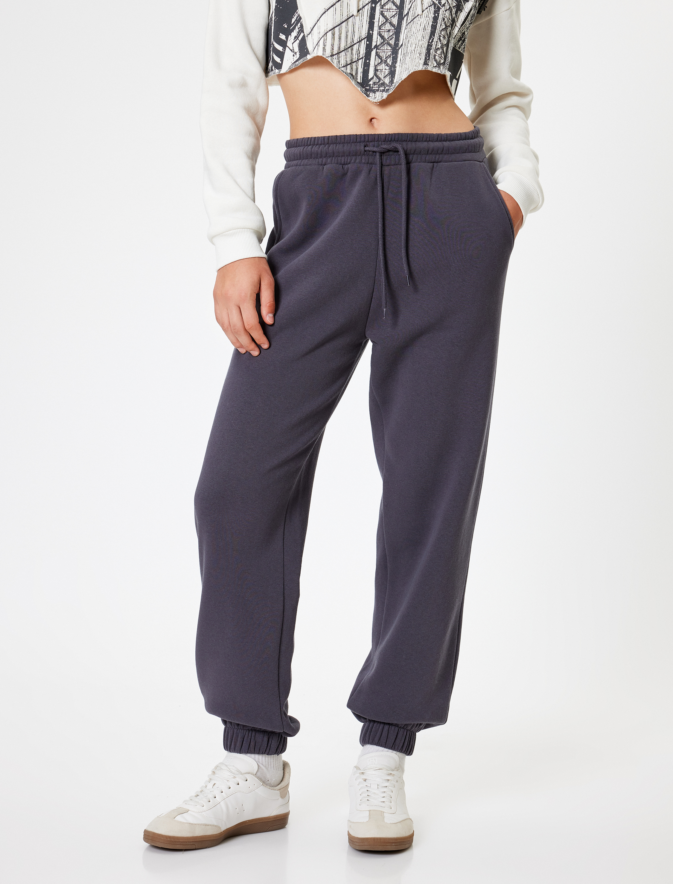   Şardonlu Jogger Eşofman Altı Beli Bağcıklı Cepli Standart Bel Rahat Kalıp