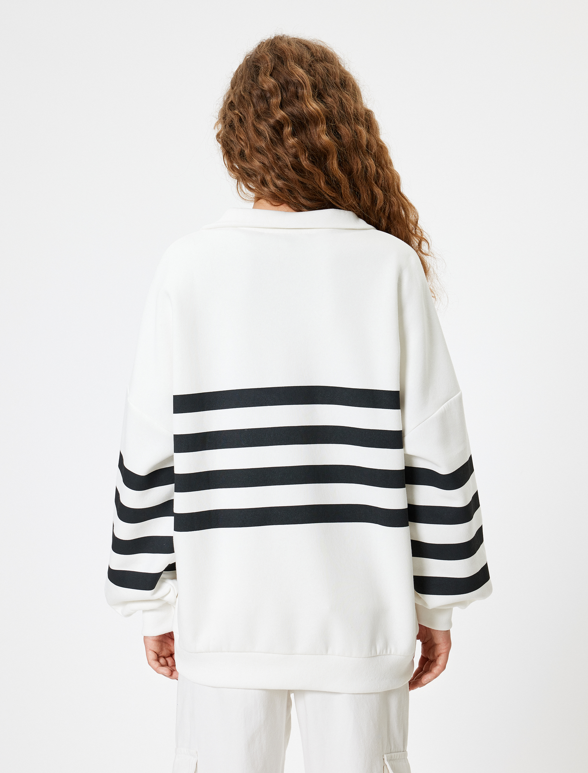   Oversize Sweatshirt Yarım Fermuarlı Şerit Detaylı Uzun Kollu Şardonlu