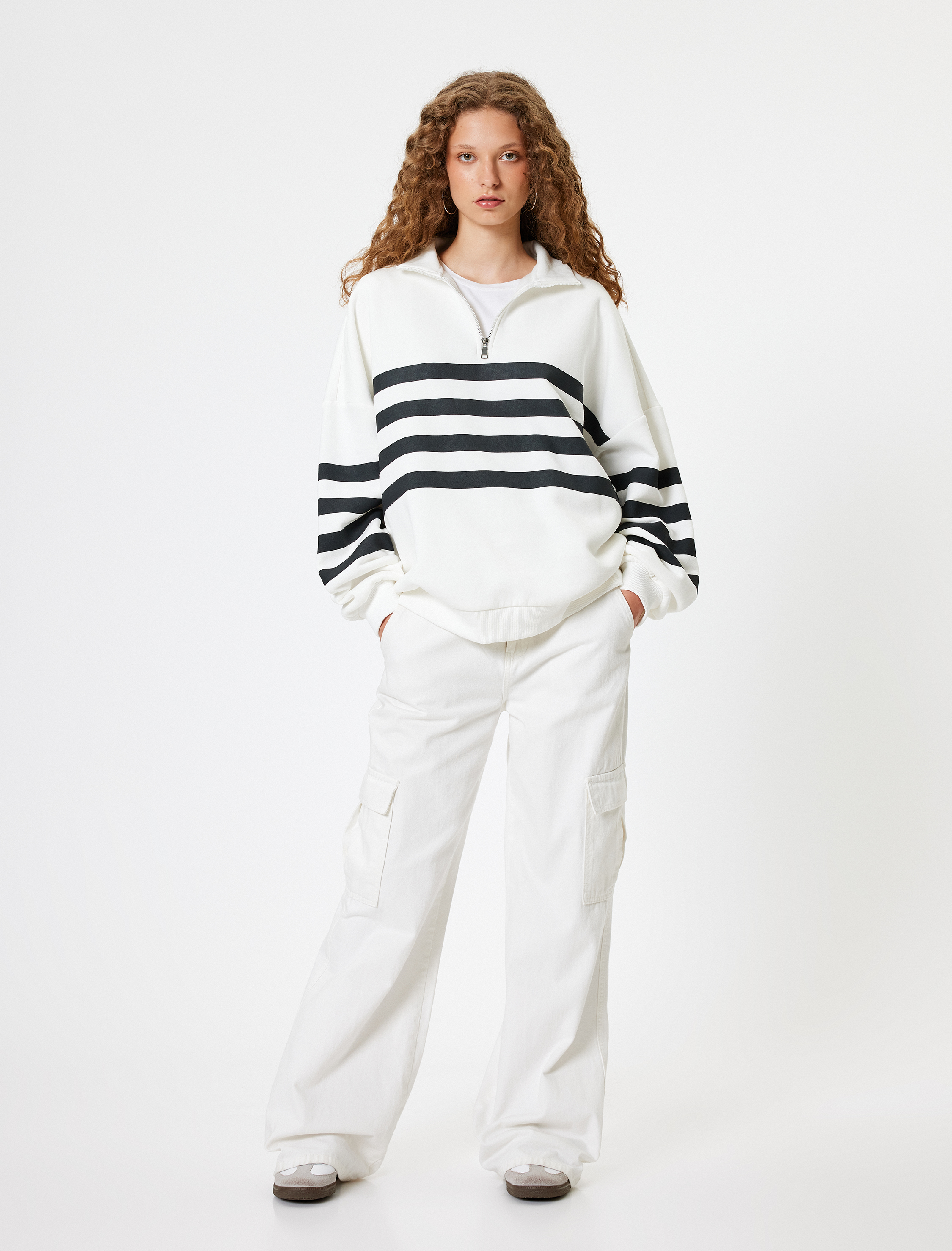   Oversize Sweatshirt Yarım Fermuarlı Şerit Detaylı Uzun Kollu Şardonlu