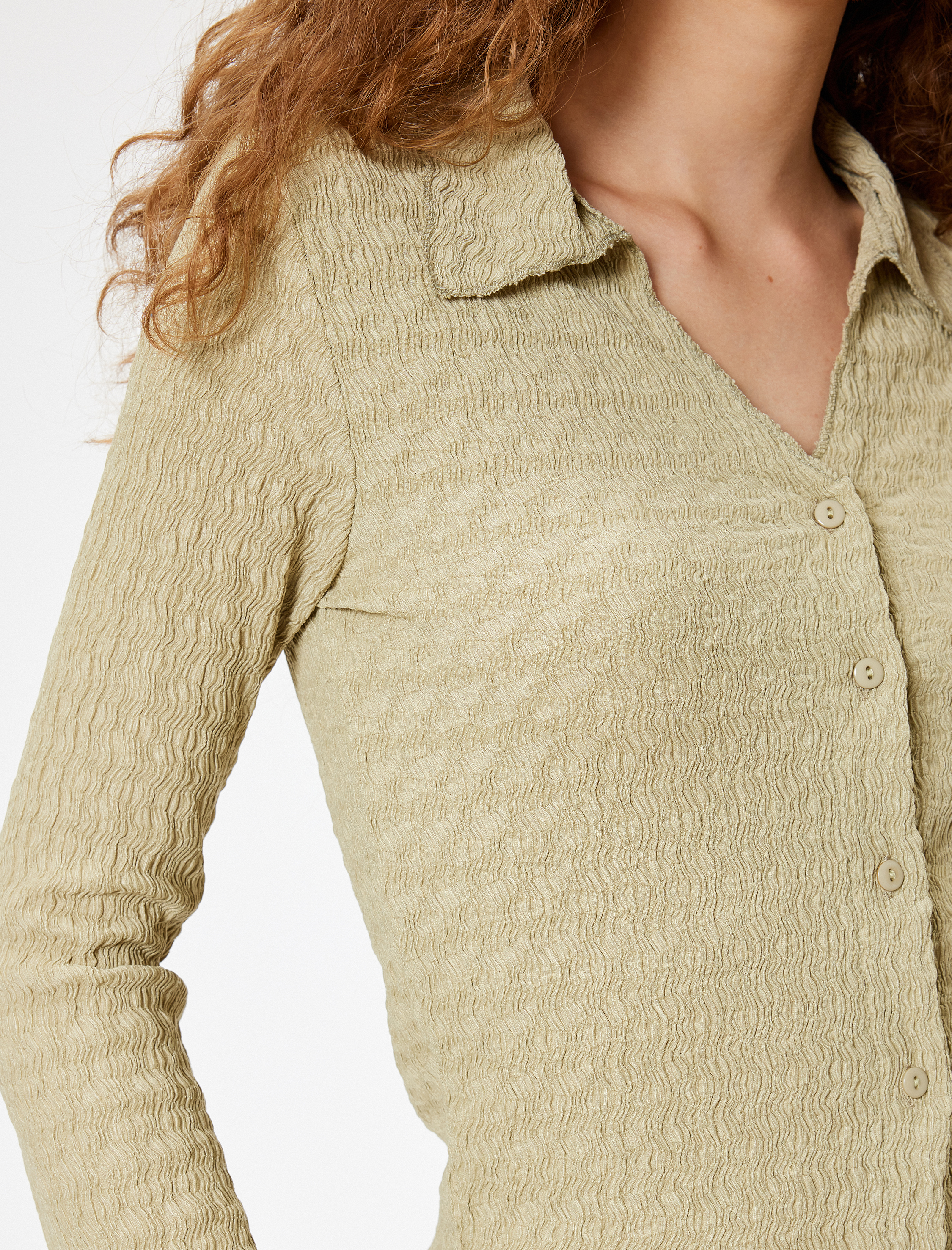   Uzun Kollu Dokulu Düğmeli Gömlek Yaka Tişört Bürümcük