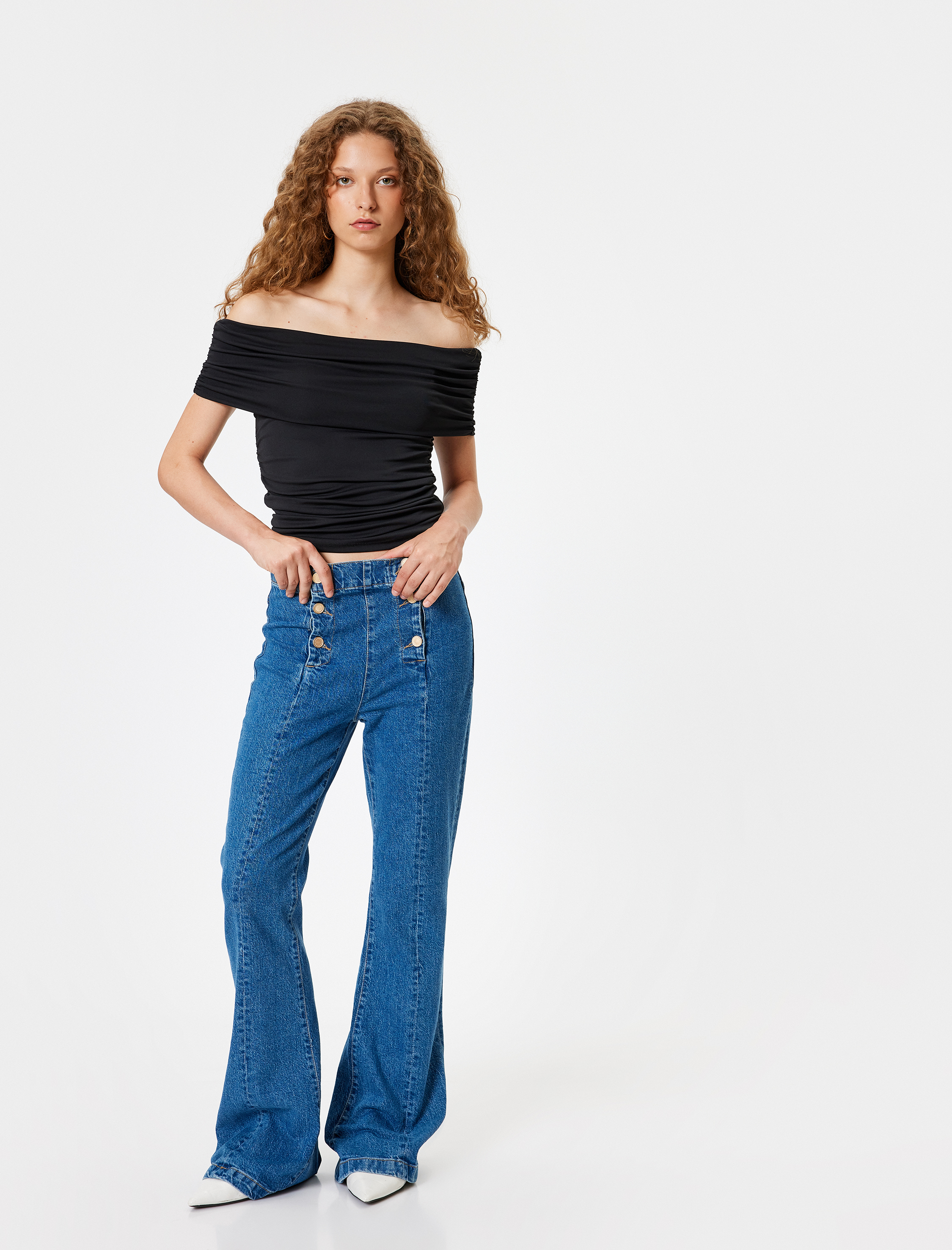   Madonna Yaka Omzu Açık Drapeli Kısa Kollu Slim Fit Tişört