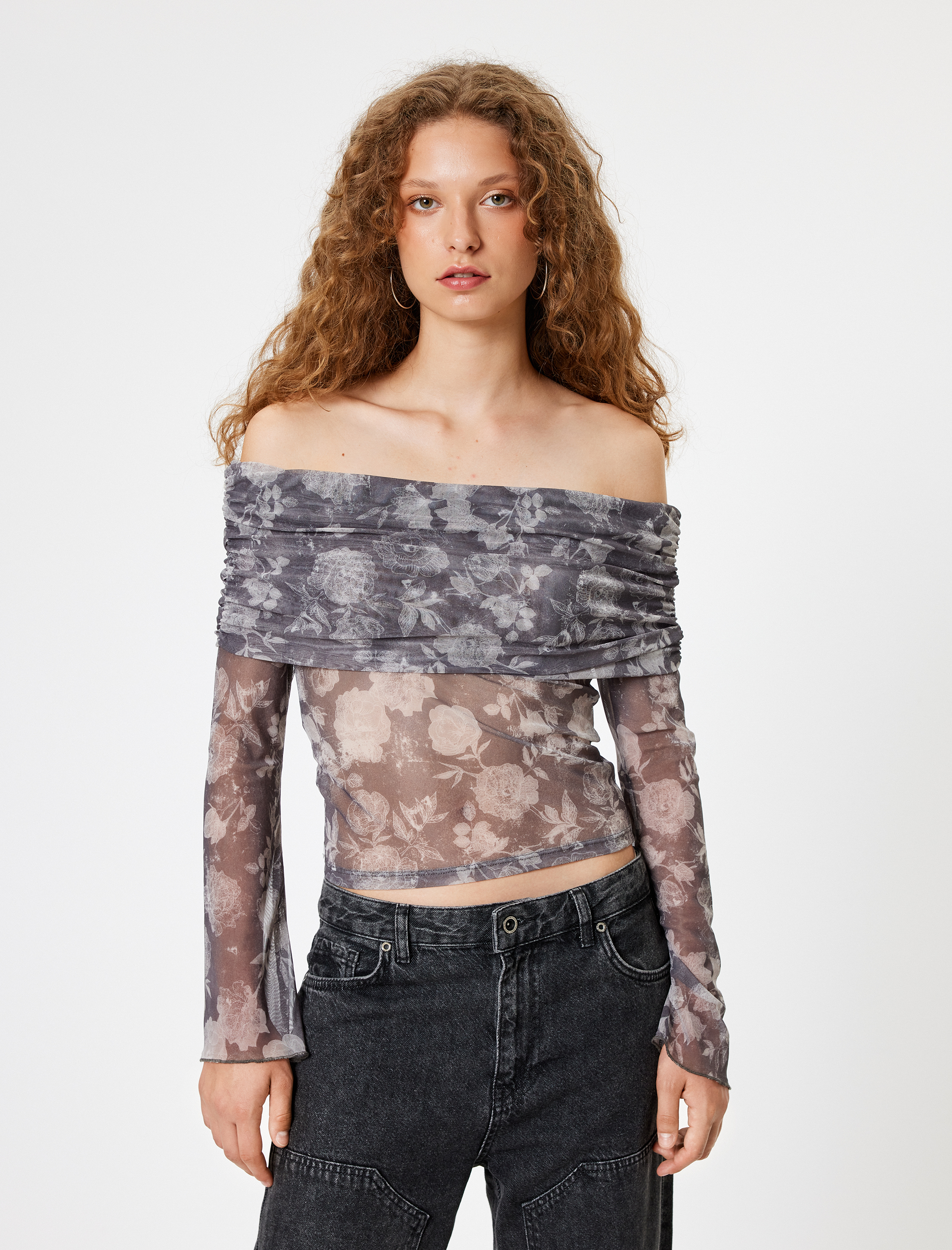   Transparan Bluz Omzu Açık Madonna Yaka Uzun Kollu Çiçek Desenli