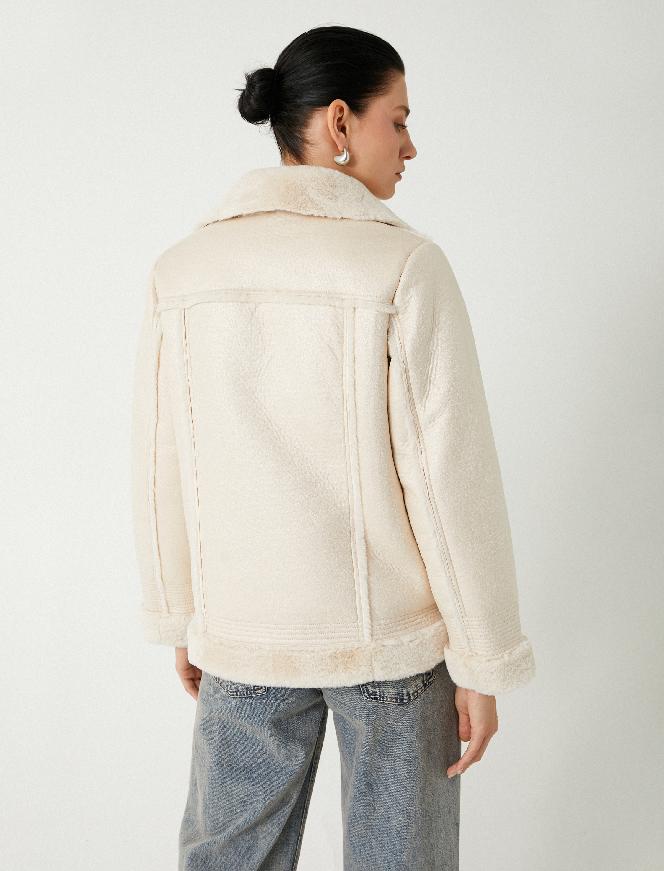   Fermuarlı Cepli Rahat Kalıp Yakası Suni Kürk Detaylı Suni Deri Biker Ceket