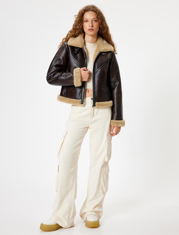  Parlak Deri Görünümlü Ceket Suni Kürk Yaka Fermuarlı Cep Detaylı