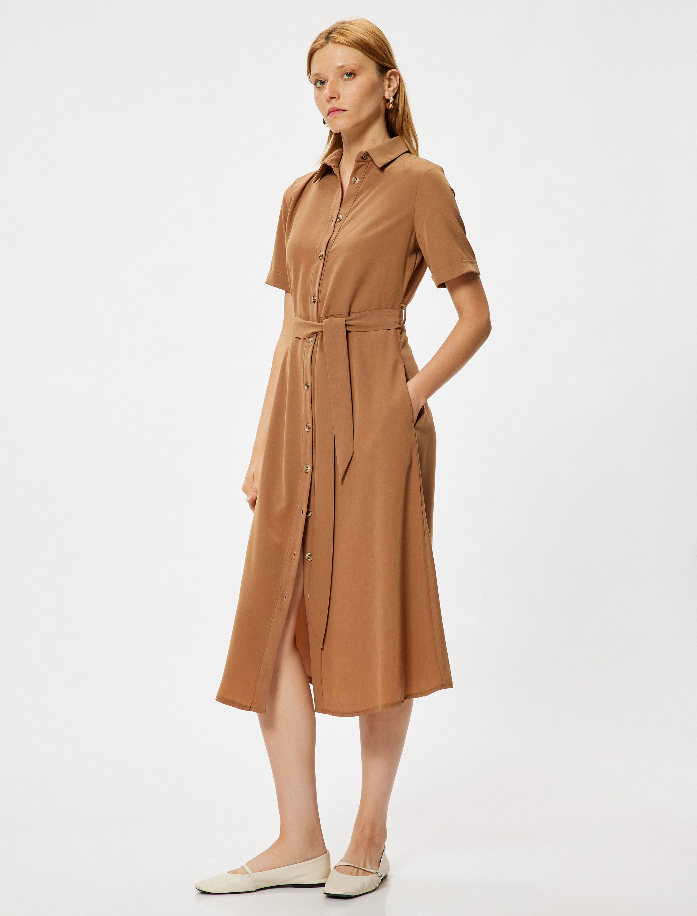   Uzun Gömlek Elbise Hakim Yaka Kemerli Düğmeli Kısa Kollu