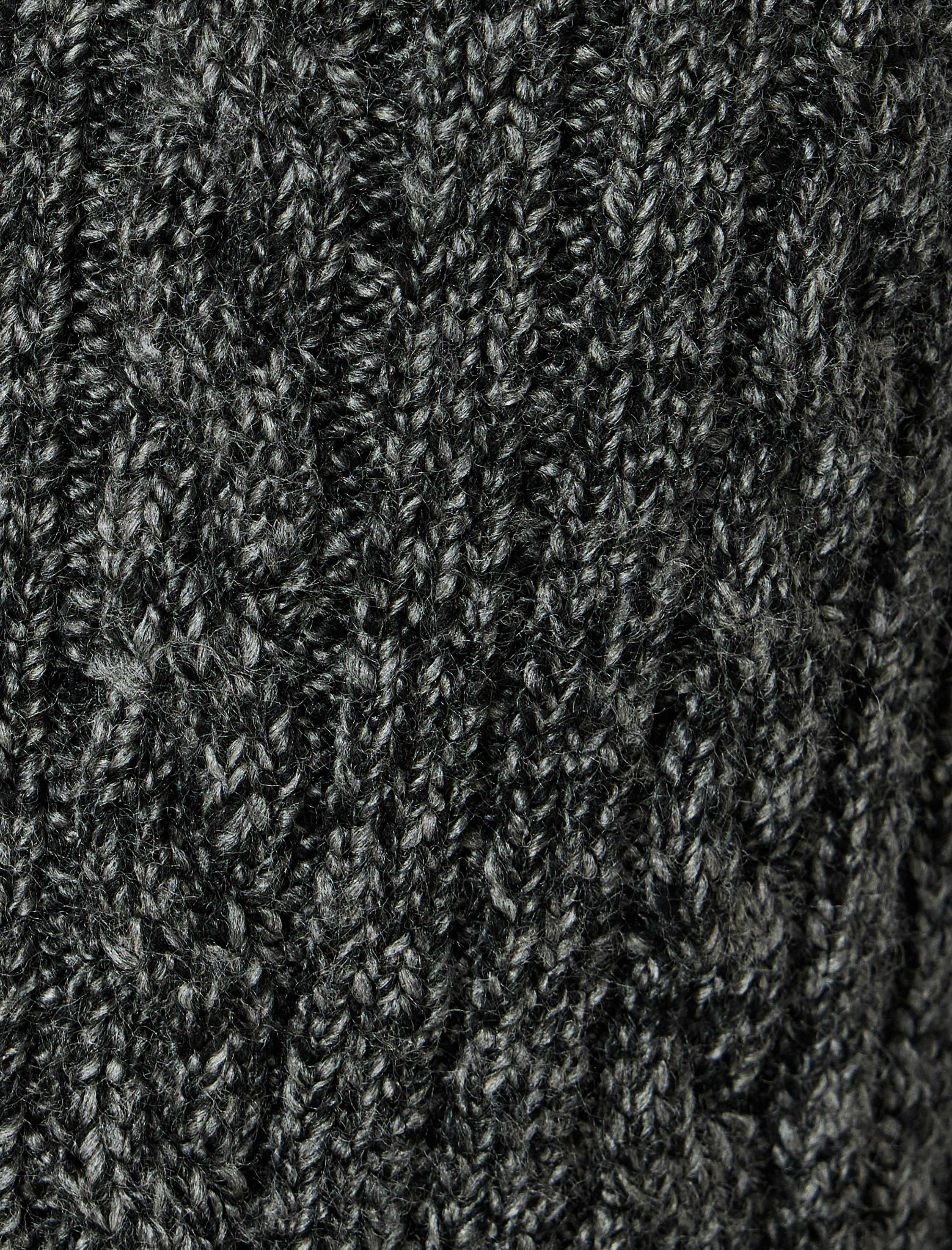   Saç Örgü Dokulu Düğmeli Uzun Kollu Triko Hırka