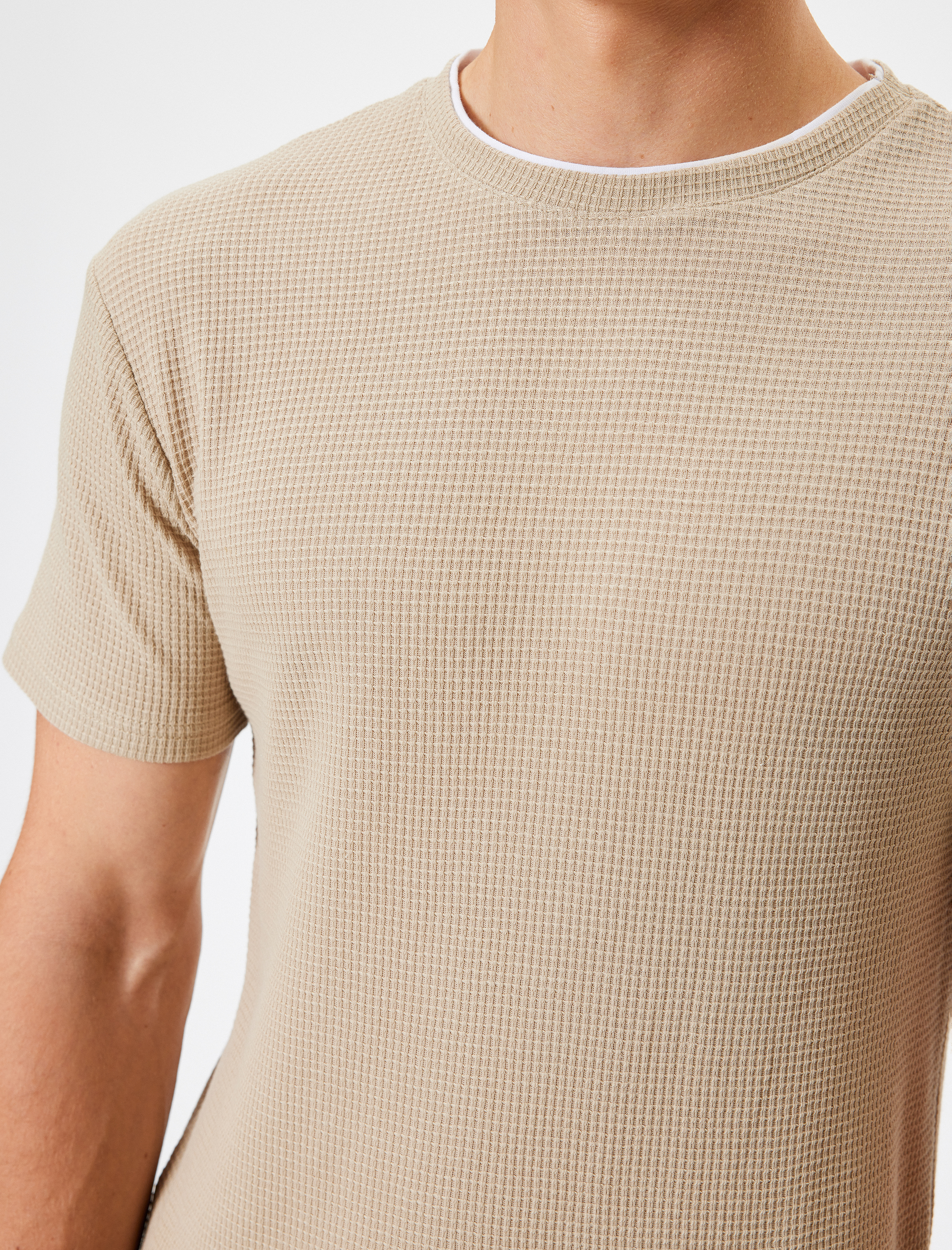   Kısa Kollu Pamuk Karışımlı Bisiklet Yaka Dokulu Slim Fit Tişört