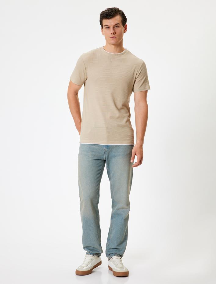  Kısa Kollu Pamuk Karışımlı Bisiklet Yaka Dokulu Slim Fit Tişört