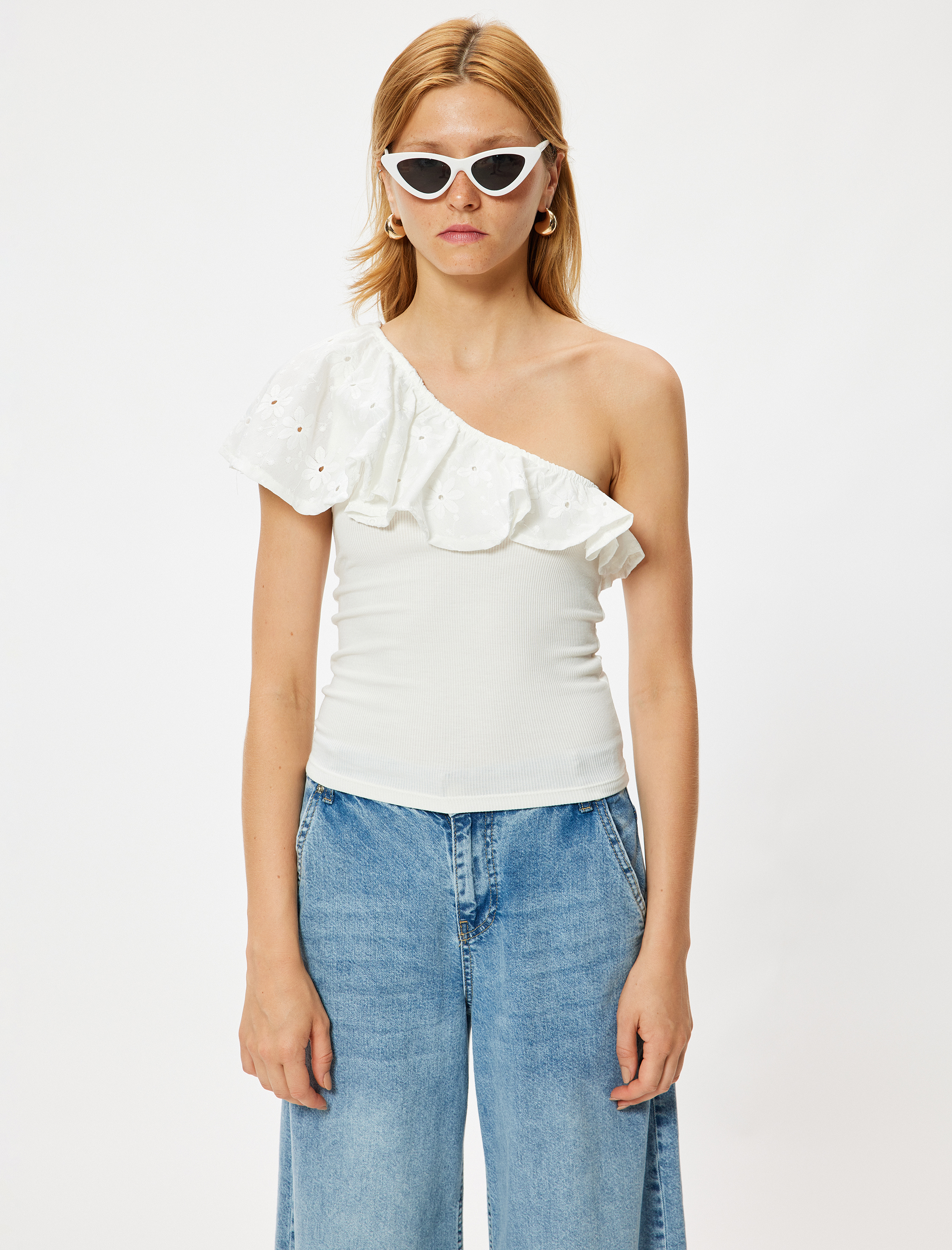   Fırfırlı Tek Omuz Üst Fisto Detaylı Slim Fit