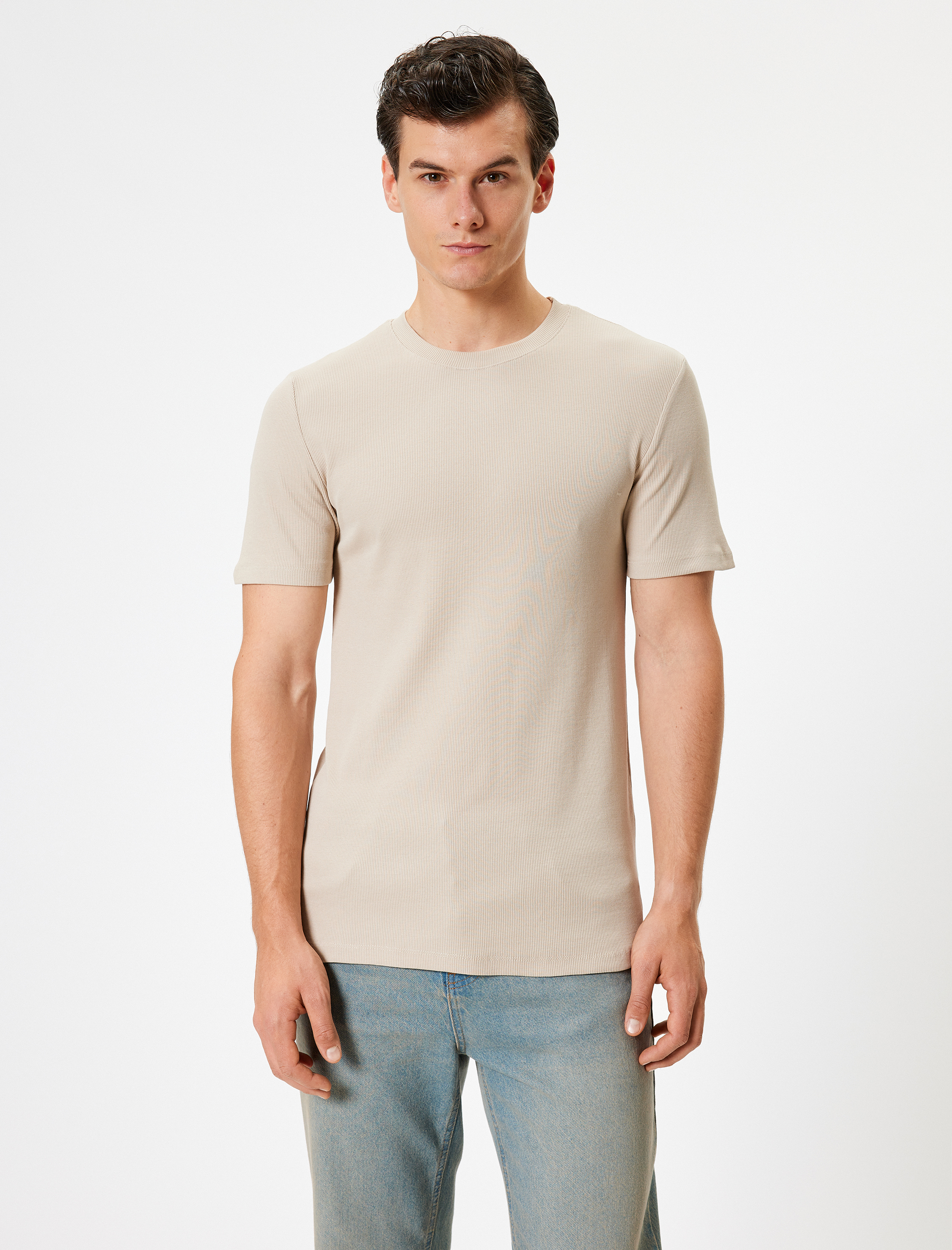   Basic Kısa Kollu Bisiklet Yaka Slim Fit Tişört