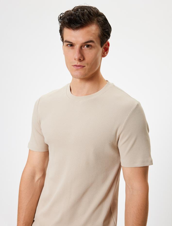  Basic Kısa Kollu Bisiklet Yaka Slim Fit Tişört