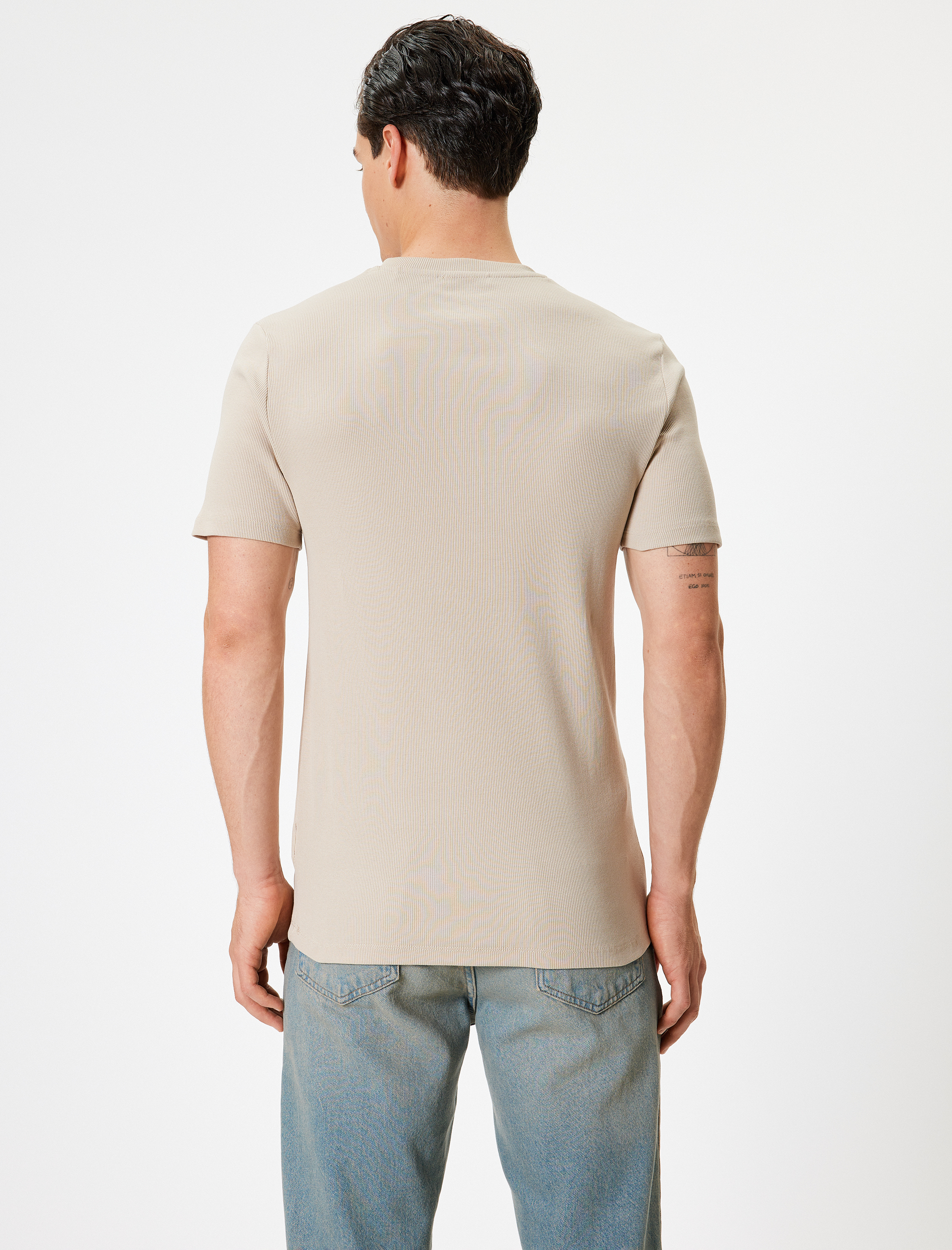   Basic Kısa Kollu Bisiklet Yaka Slim Fit Tişört