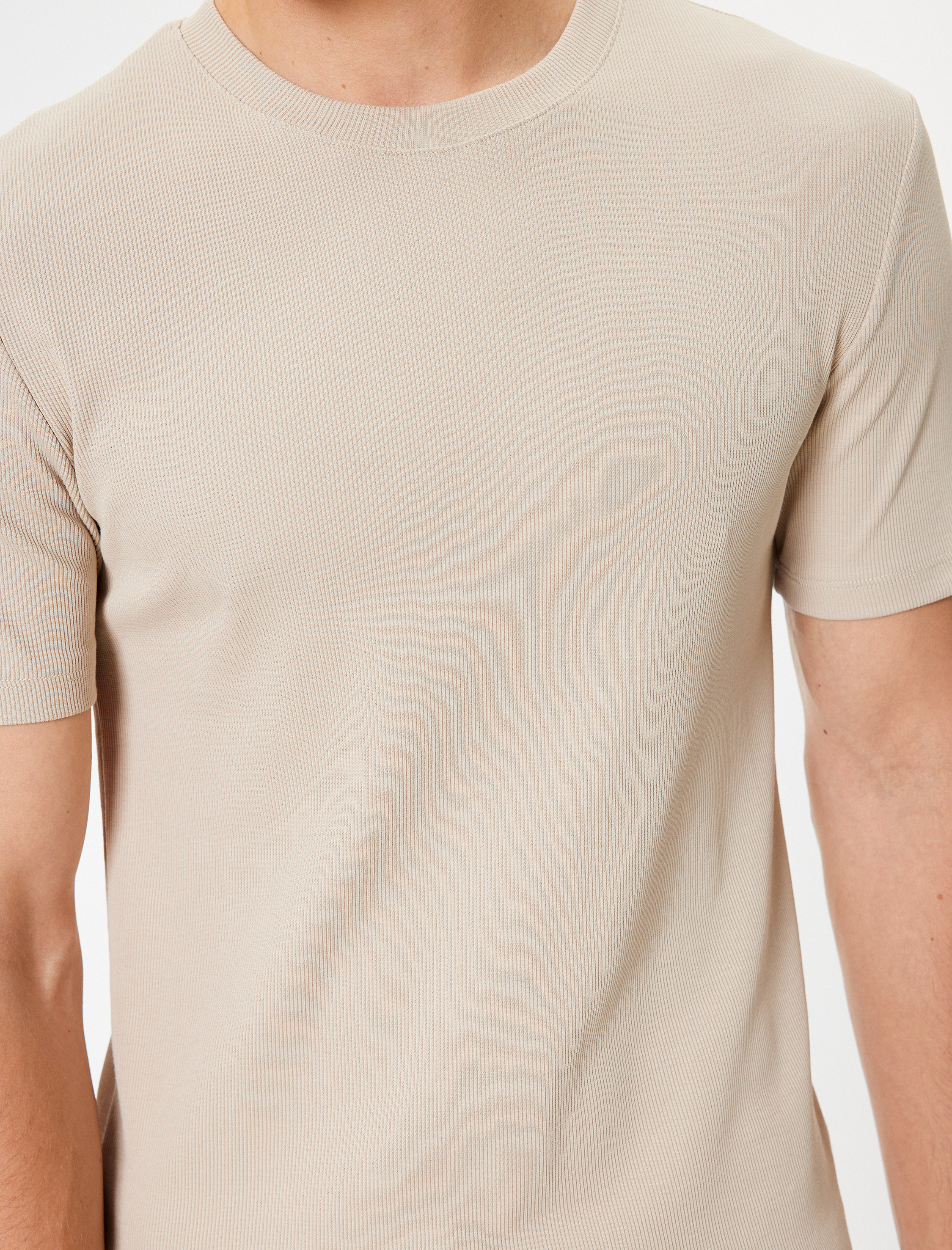   Basic Kısa Kollu Bisiklet Yaka Slim Fit Tişört