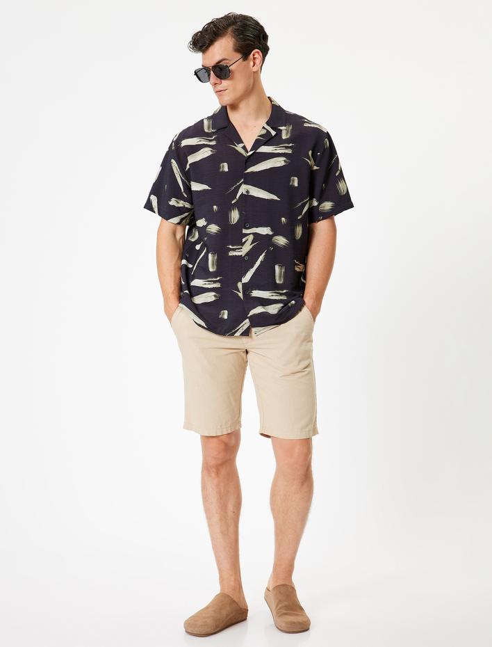  Kısa Kollu Gömlek Desenli Düğmeli Devrik Yaka Regular Fit