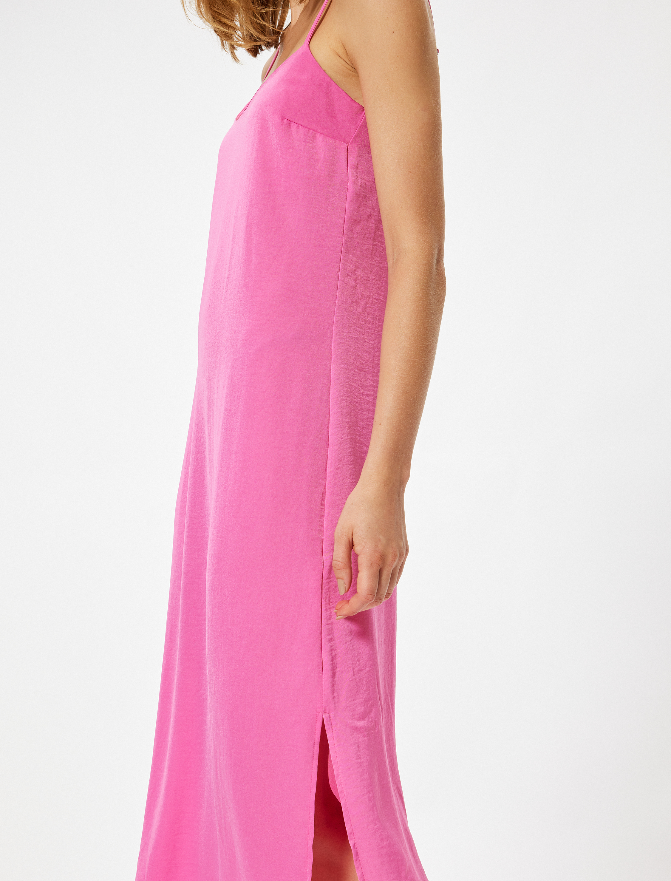   İnce Askılı Midi Boy Elbise Yırtmaç Detaylı Krep Kumaş