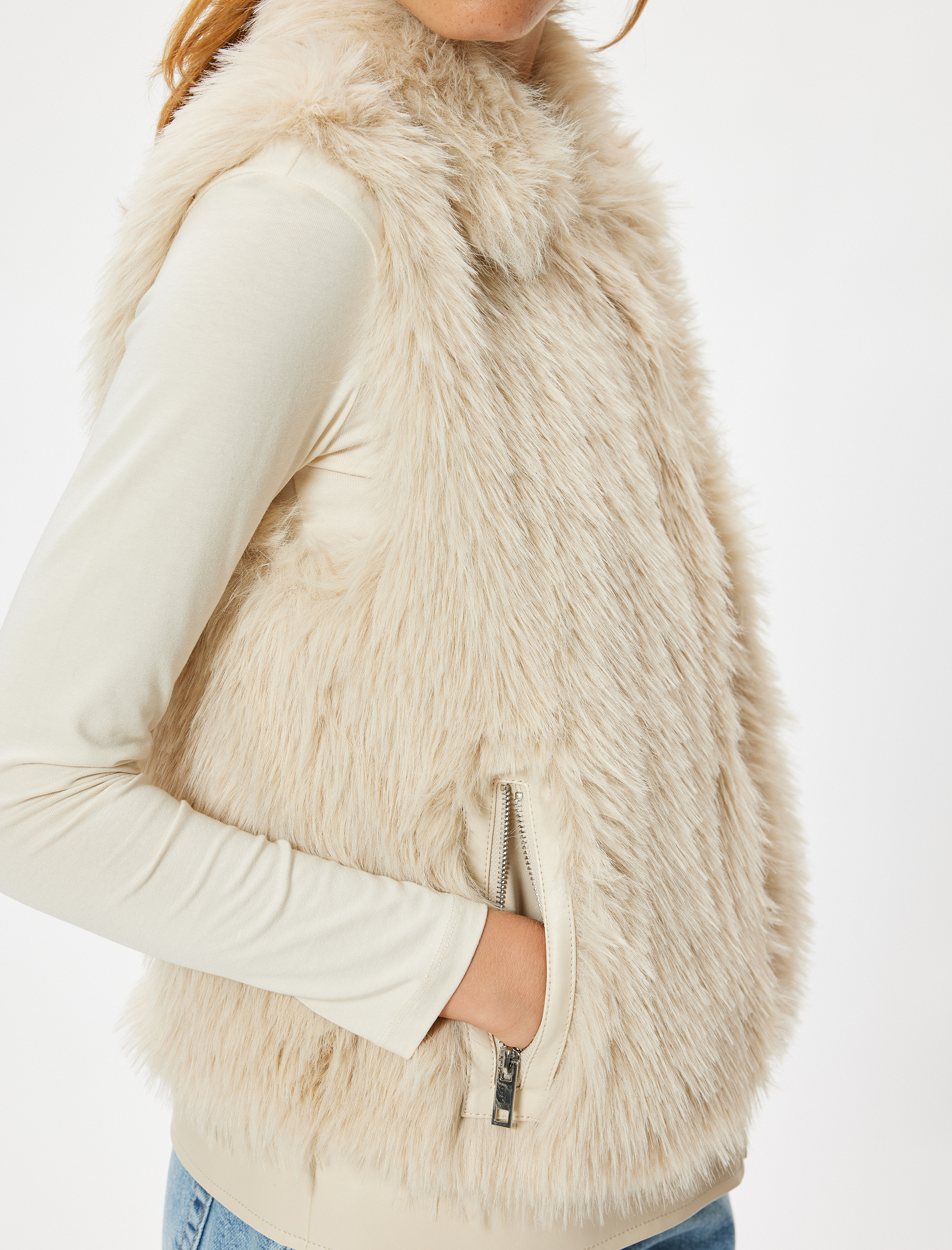   Fermuarlı Cepli Suni Deri Peluş Yelek