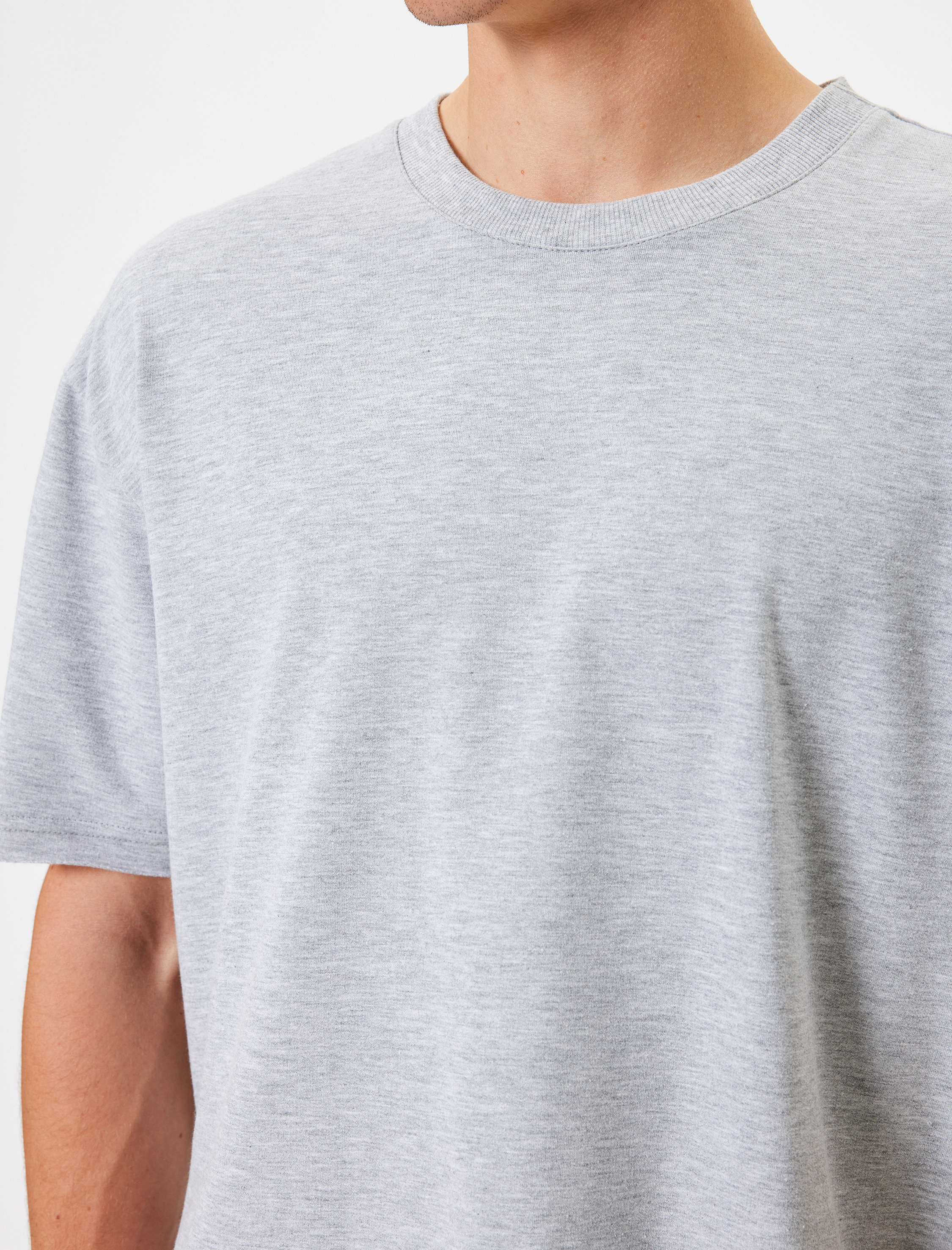   Kısa Kollu Bisiklet Yaka Pamuklu Oversize Tişört