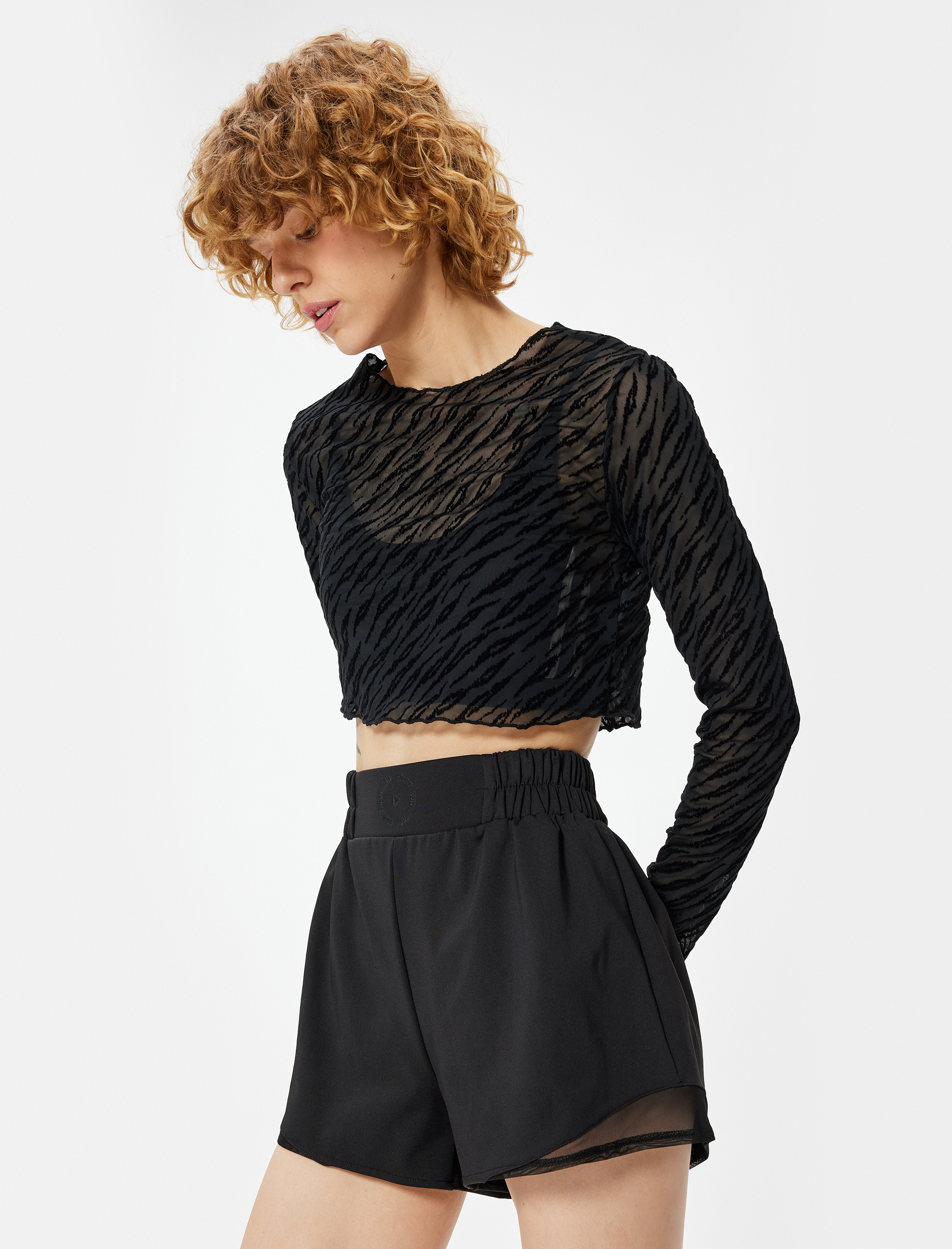   Uzun Kollu Bisiklet Yaka Zebra Desenli Crop Üst