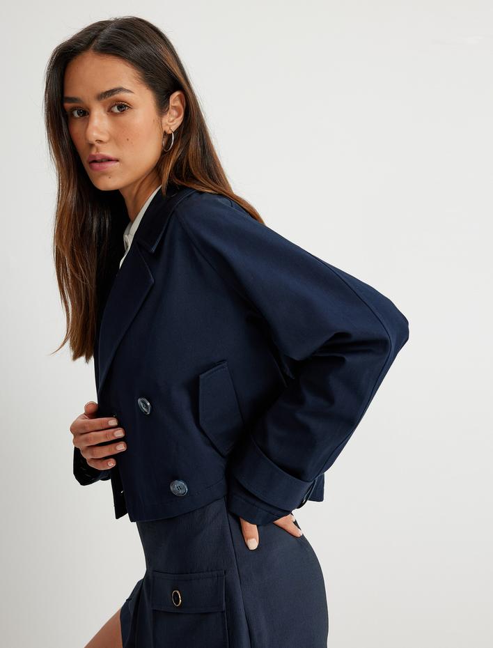  Kısa Trençkot Kruvaze Düğmeli Cepli