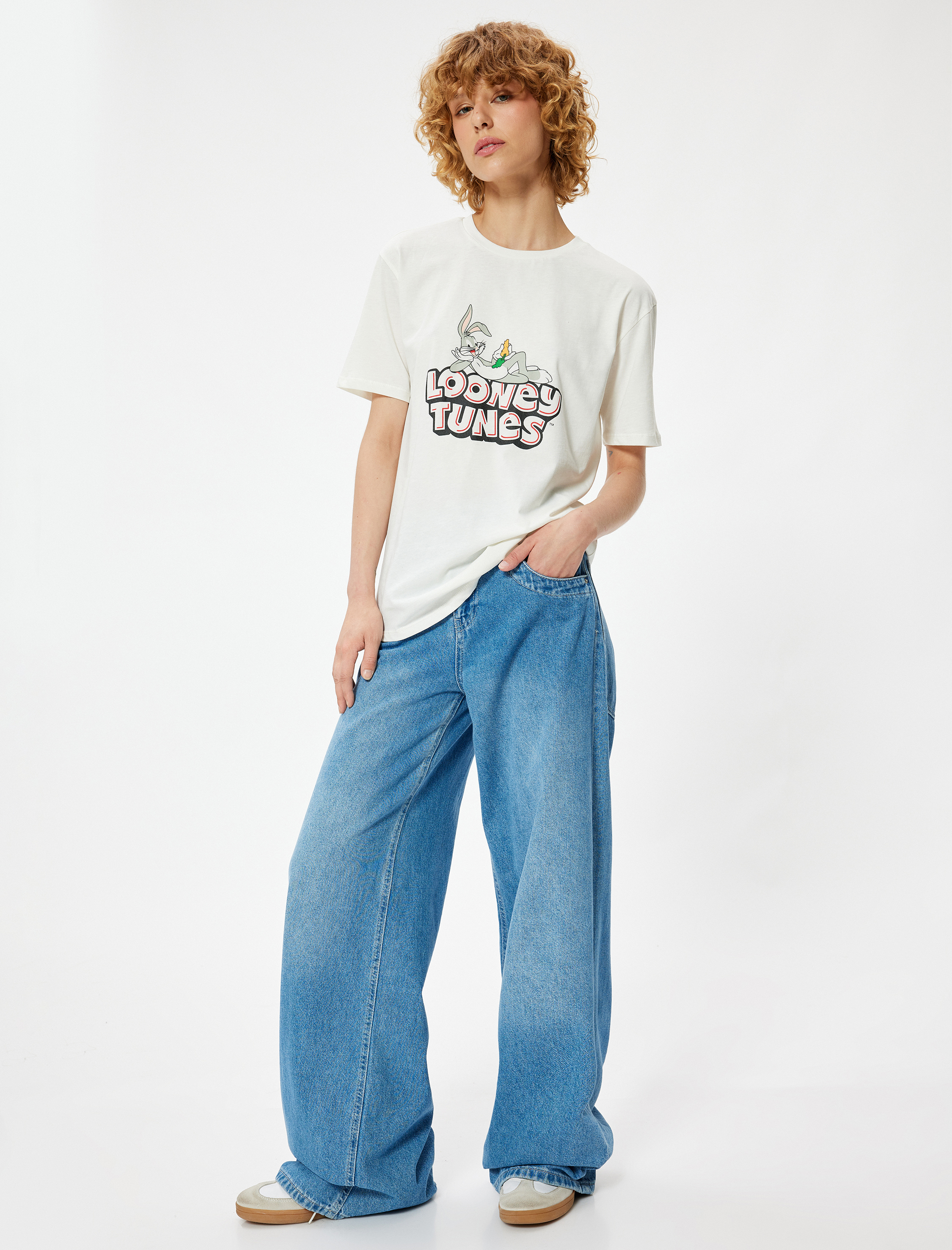   Bugs Bunny Oversize Tişört Arkası Baskılı Lisanslı