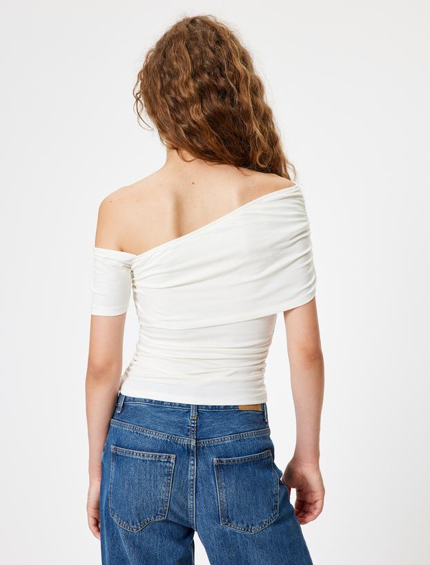 Kayık Yaka Tişört Drape Detaylı Slim Fit Kısa Kollu_3