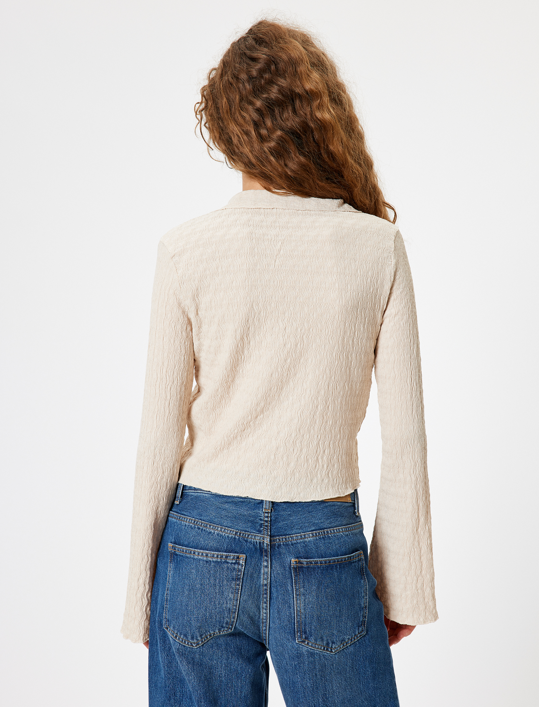   Uzun Kollu Dokulu Düğmeli Gömlek Yaka Tişört Bürümcük