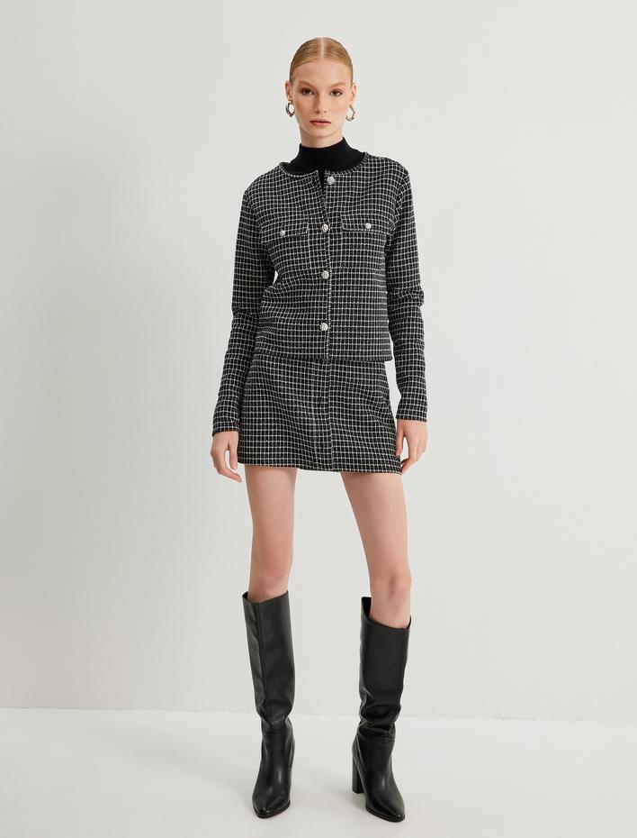  Yuvarlak Yaka Düğmeli Kapaklı Cep Detaylı Tüvit Ceket