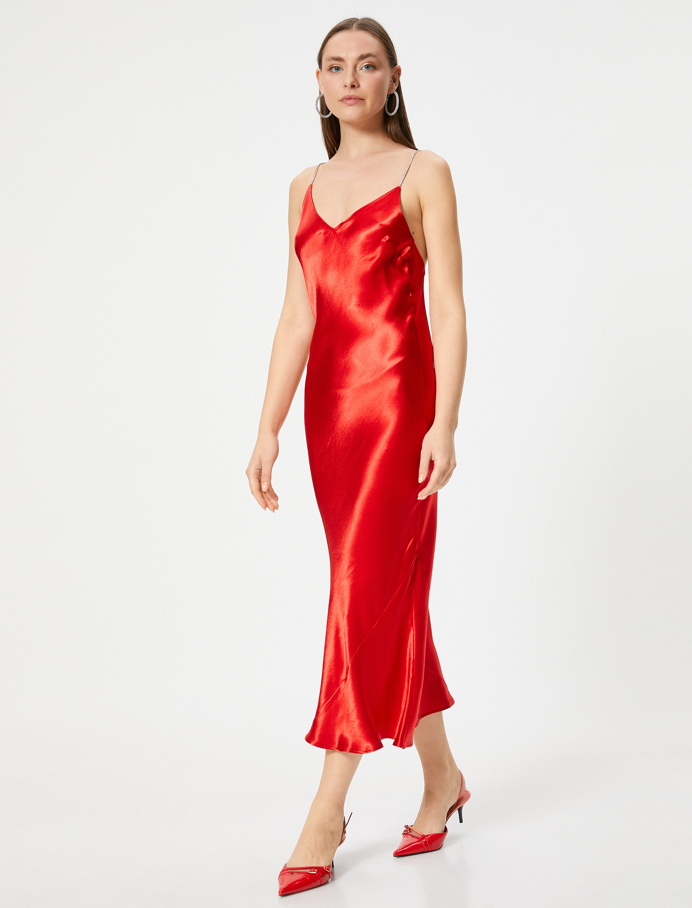   Uzun Saten Abiye Elbise V Yaka Çapraz Taşlı Askılı