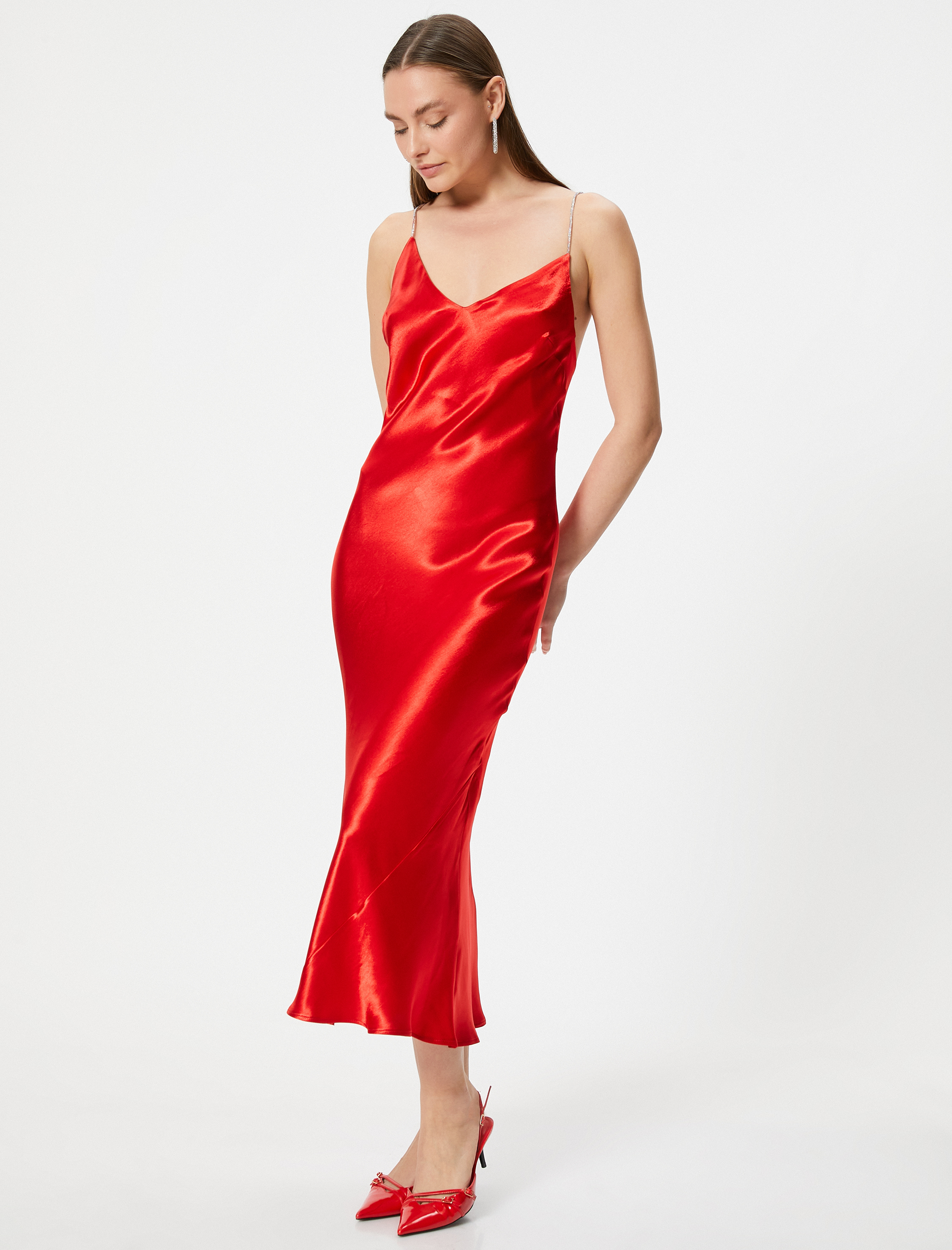   Uzun Saten Abiye Elbise V Yaka Çapraz Taşlı Askılı