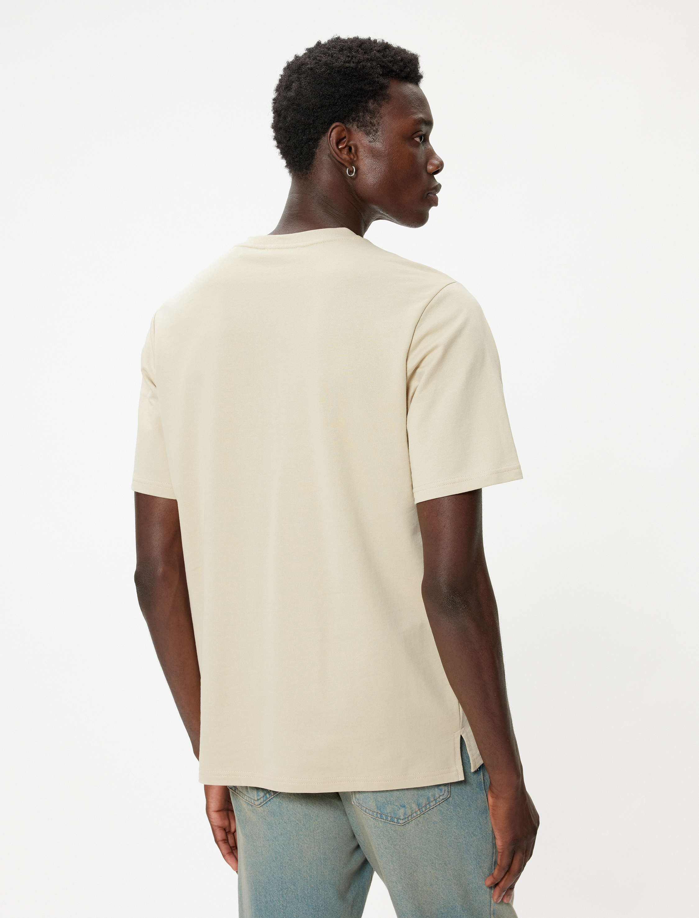   Pamuklu Bisiklet Yaka Etiket Detaylı Kısa Kollu Basic Tişört