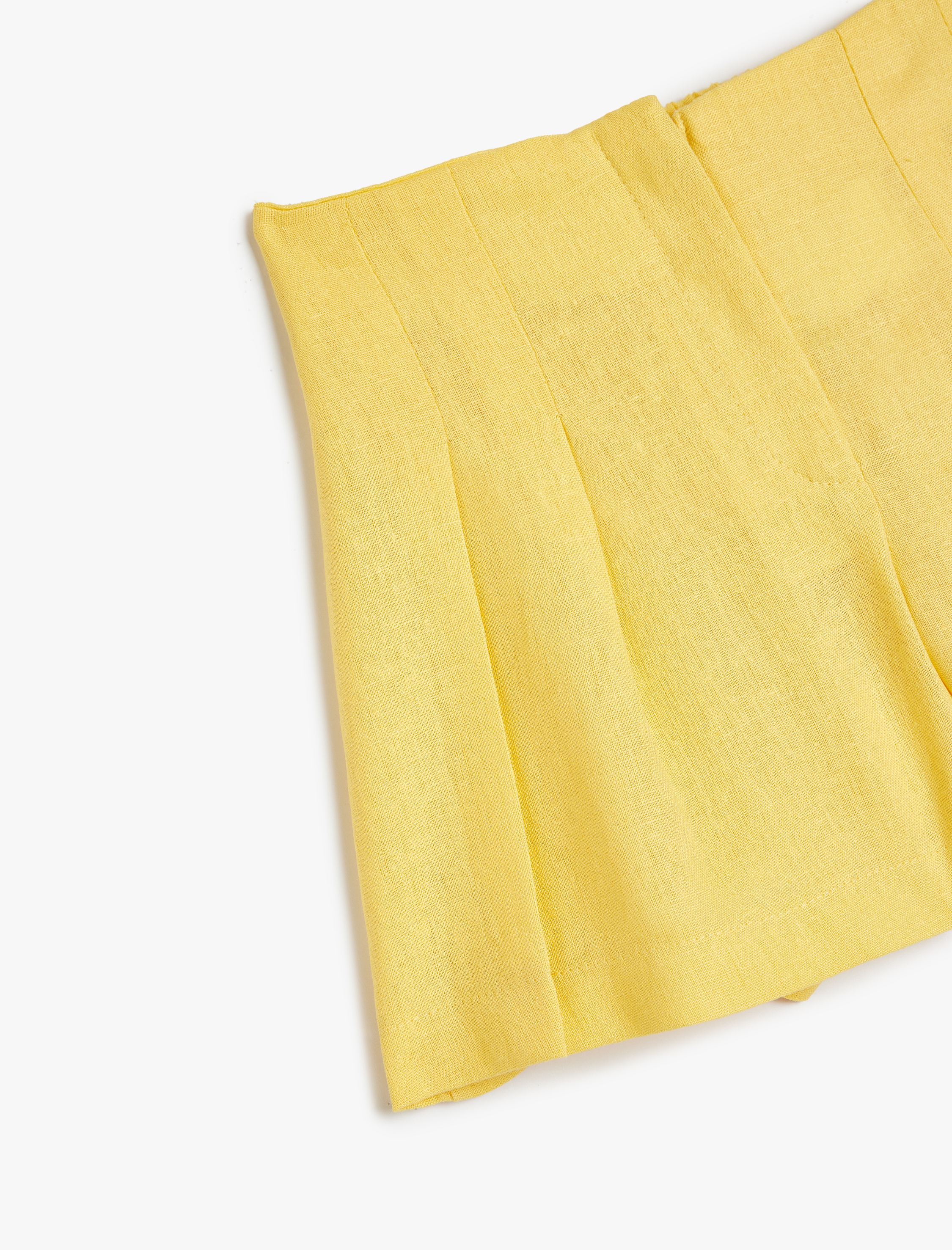 Kız Çocuk Keten Şort Pileli Diz Üstü Beli Lastikli