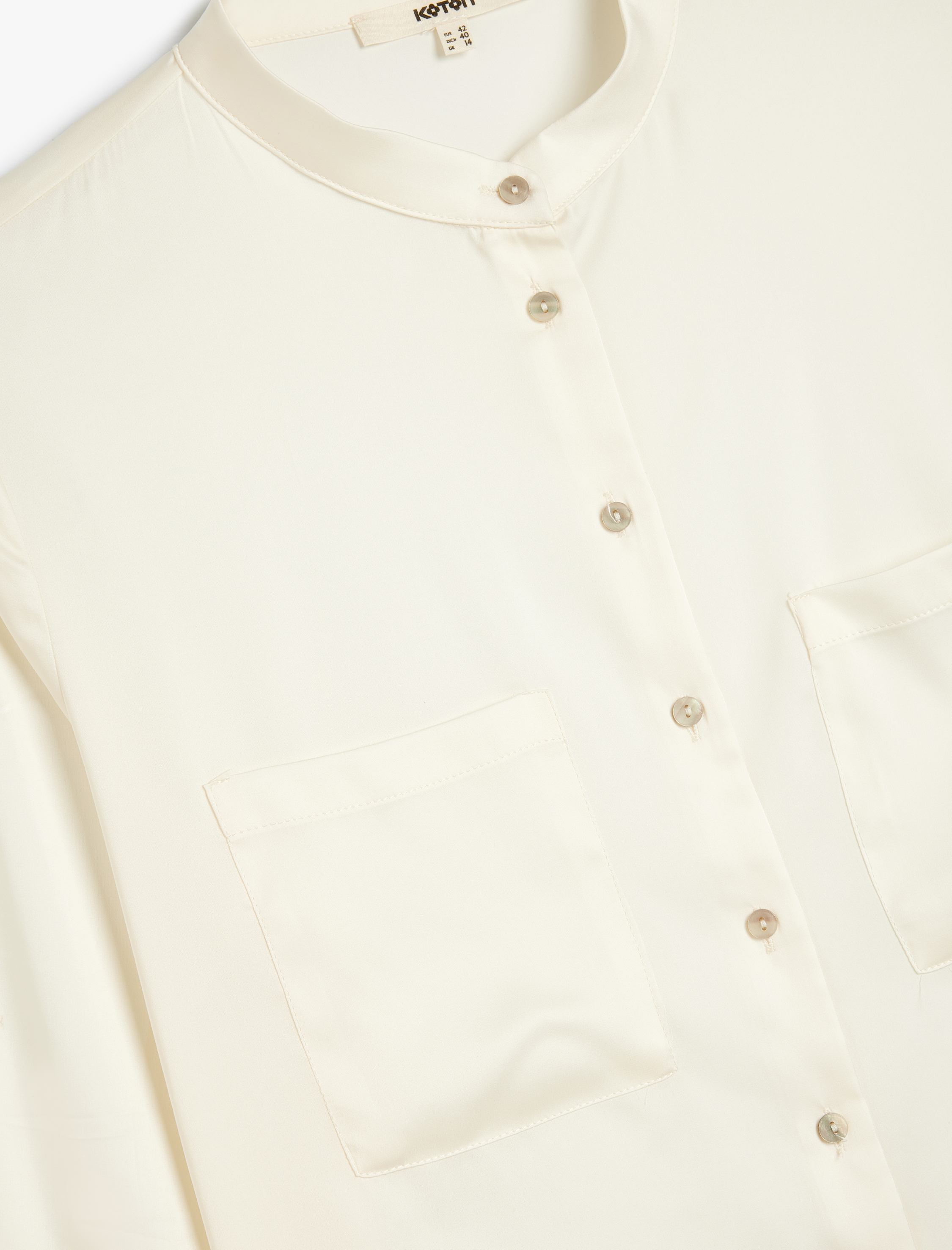   Yakasız Saten Gömlek Uzun Kollu Aplike Cep Detaylı