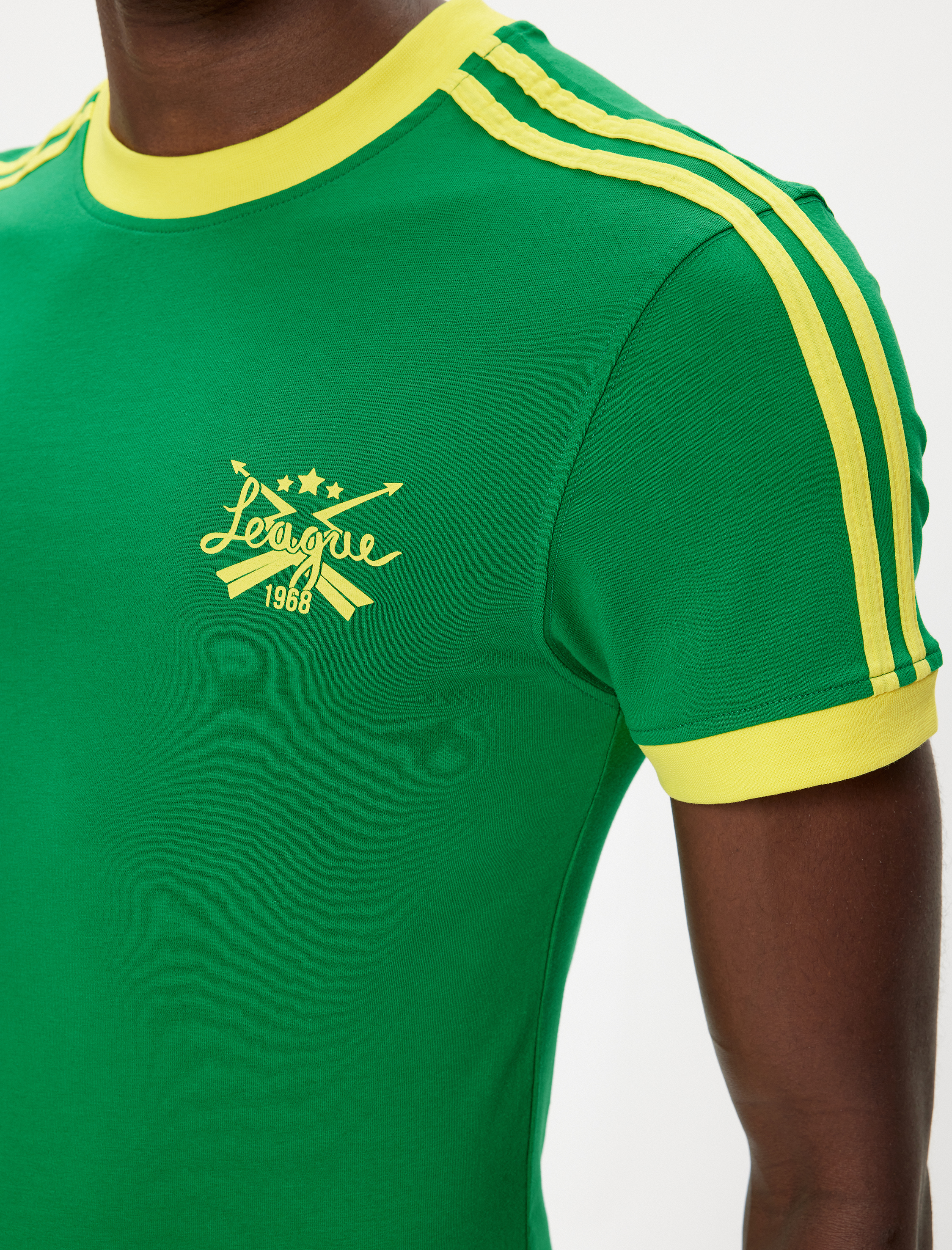 Slim Fit Tişört Kolej Baskılı Kısa Kollu Bisiklet Yaka