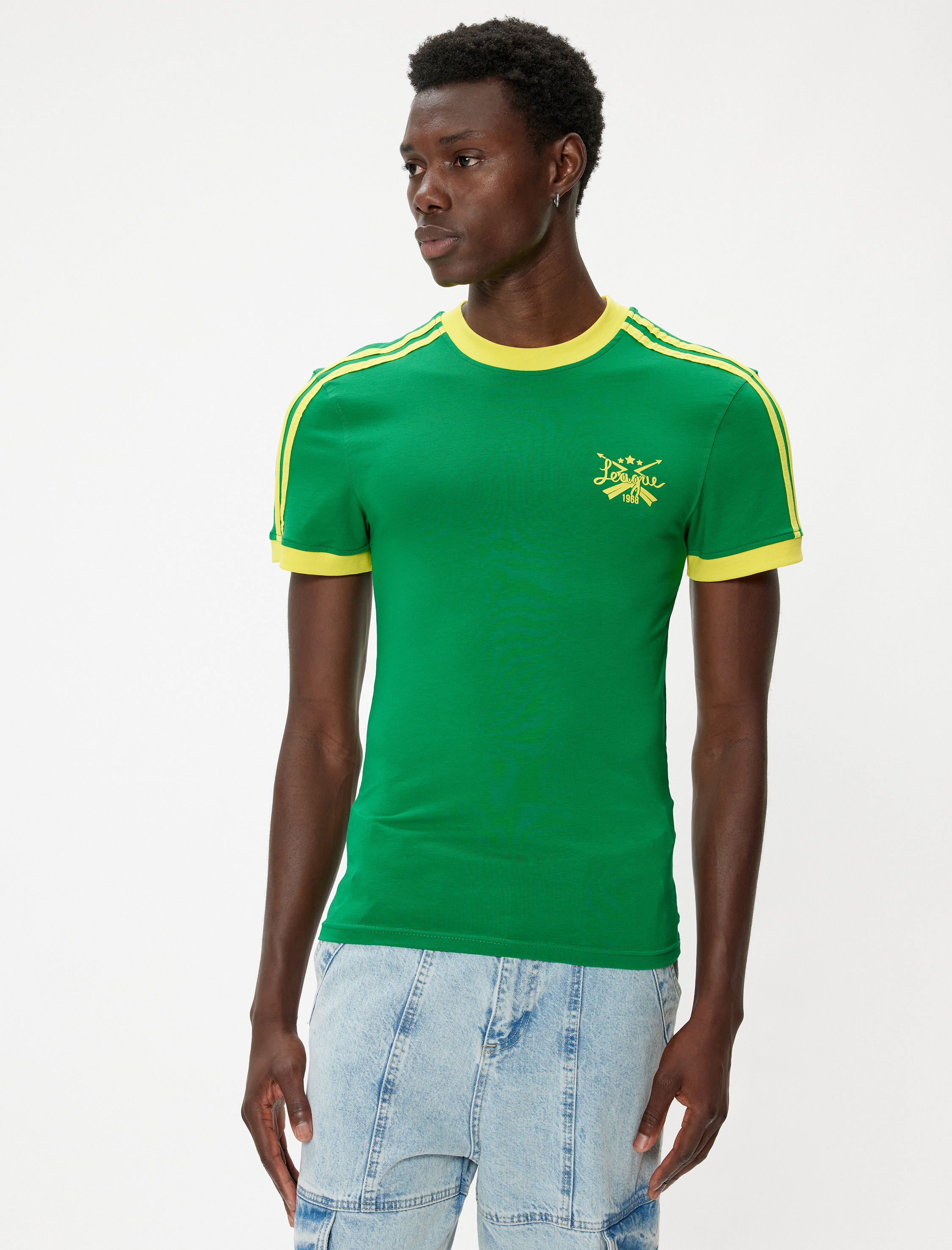 Slim Fit Tişört Kolej Baskılı Kısa Kollu Bisiklet Yaka