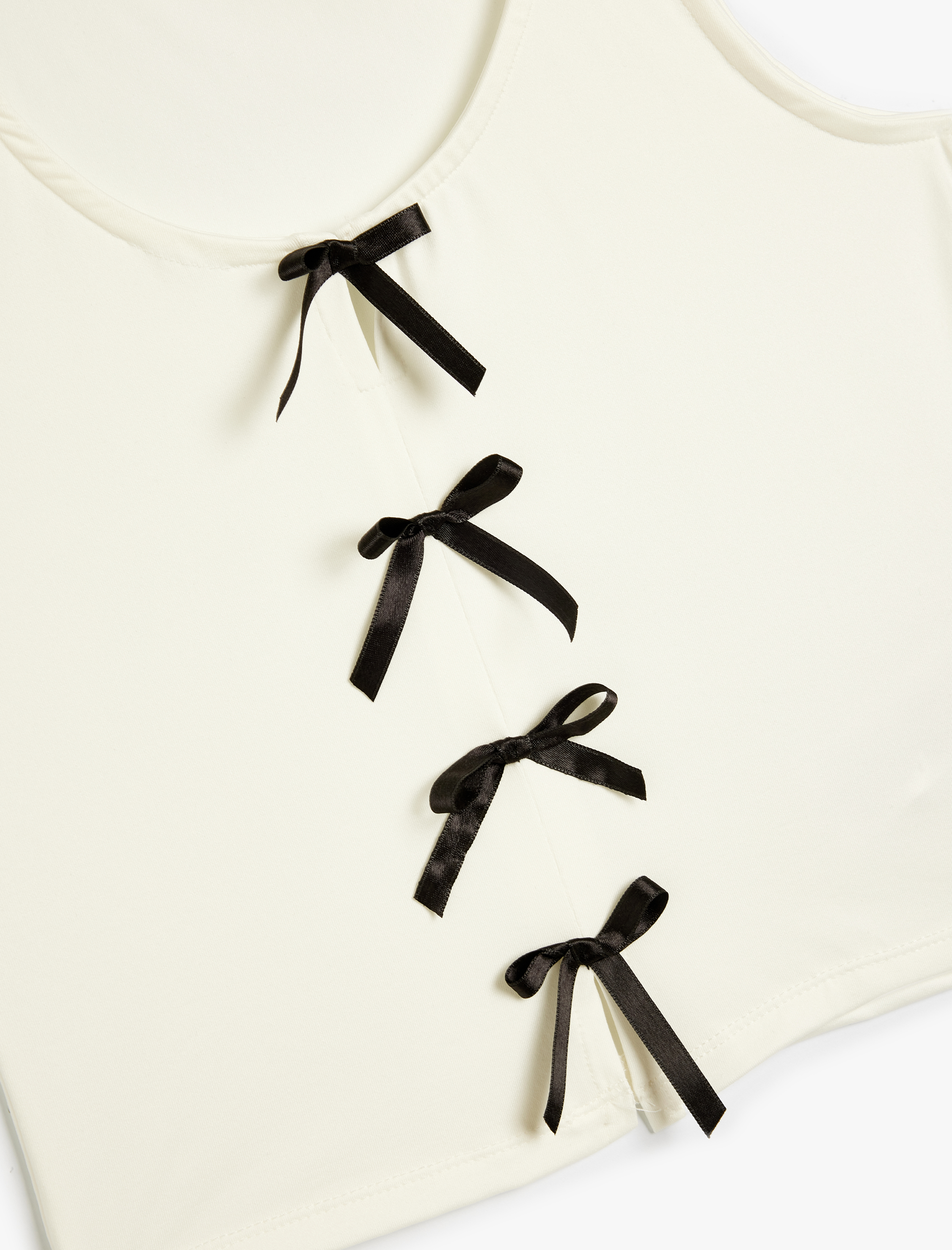   Fiyonklu Üst Kolsuz U Yaka Slim Fit