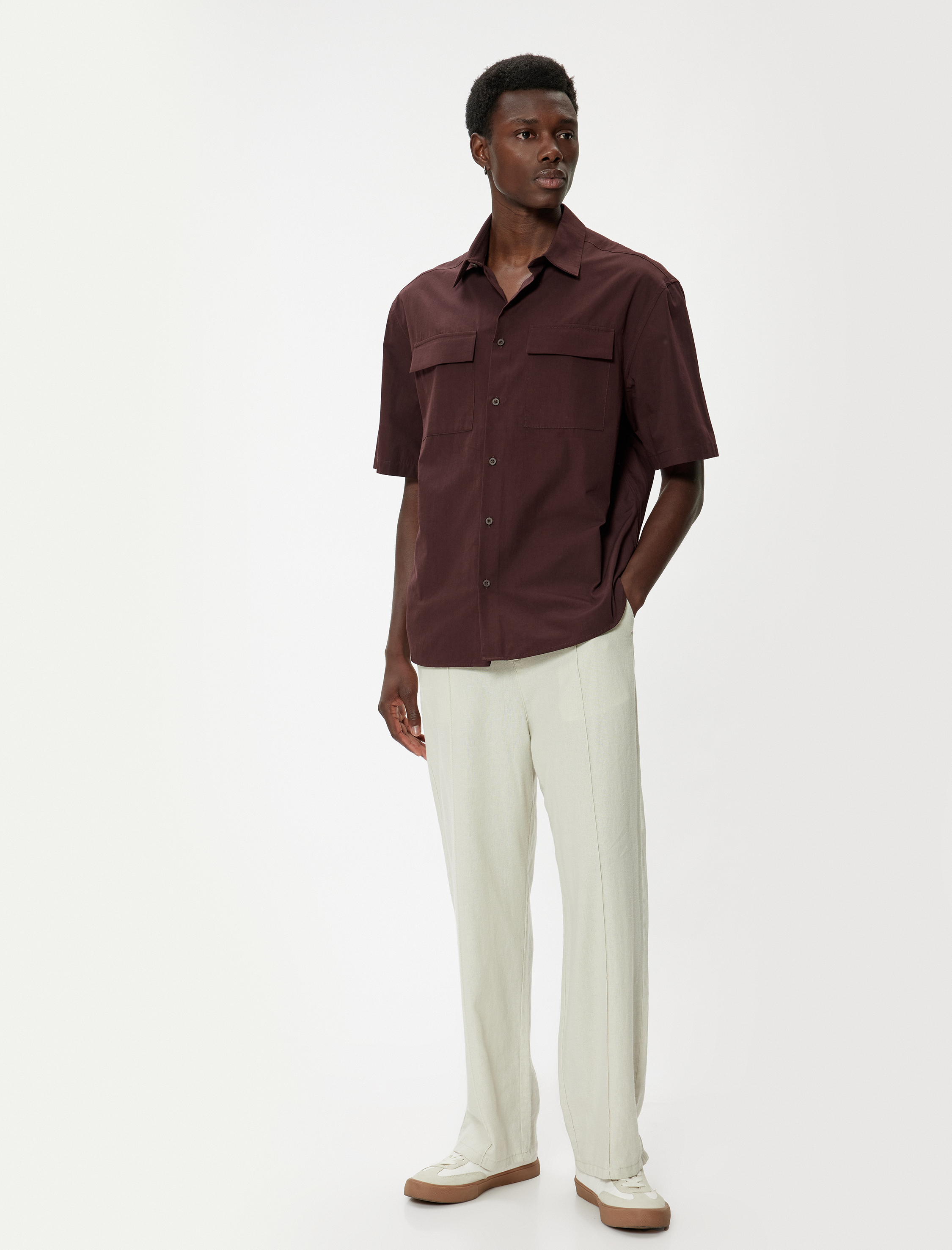   Kısa Kollu Gömlek Cep Detaylı Düğmeli Klasik Yaka Regular Fit