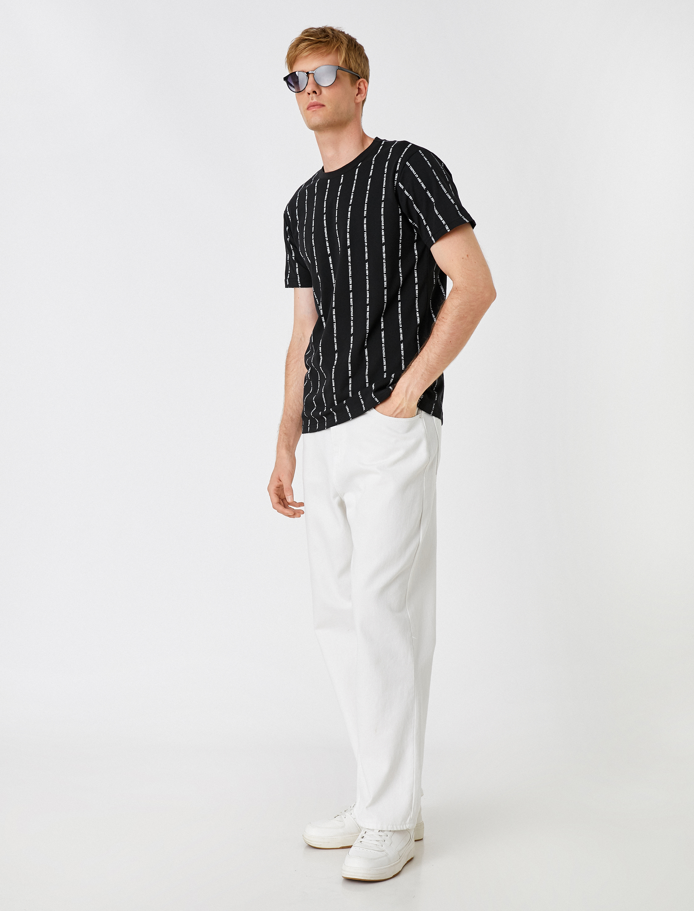   Çizgili Baskılı Tişört