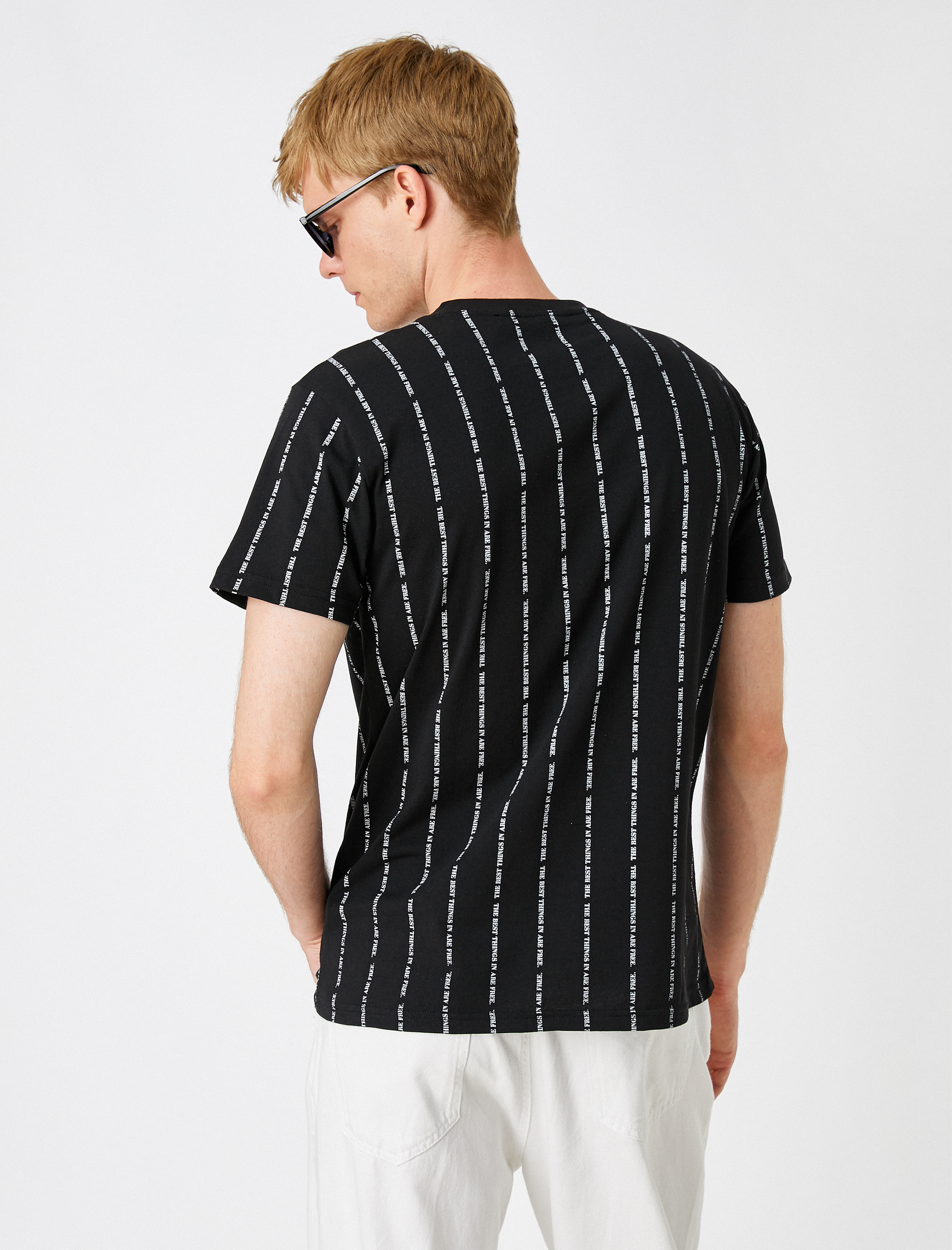   Çizgili Baskılı Tişört