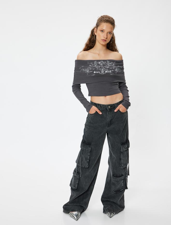  Madonna Yaka Omzu Açık Kaşkorse Baskılı Uzun Kollu Tişört