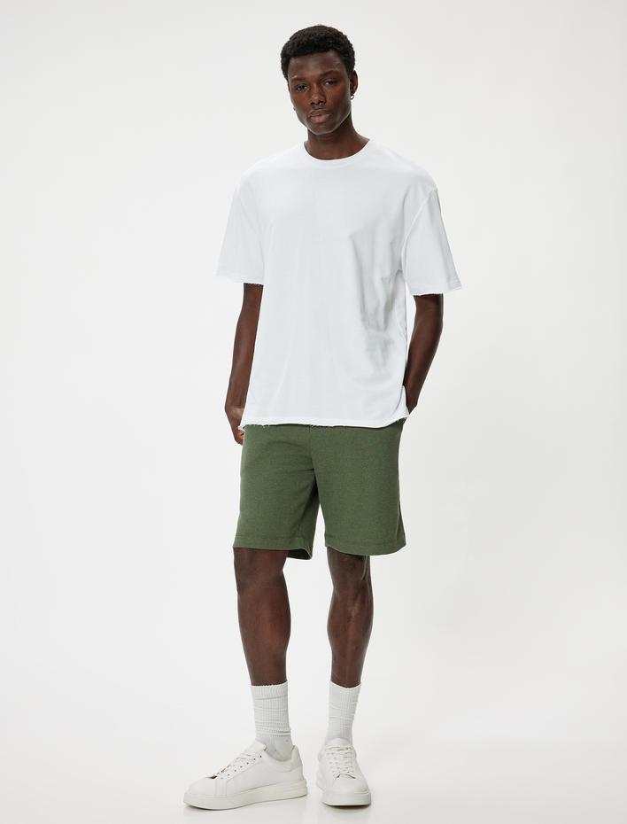  Bermuda Şort Beli Bağcıklı Cep Detaylı